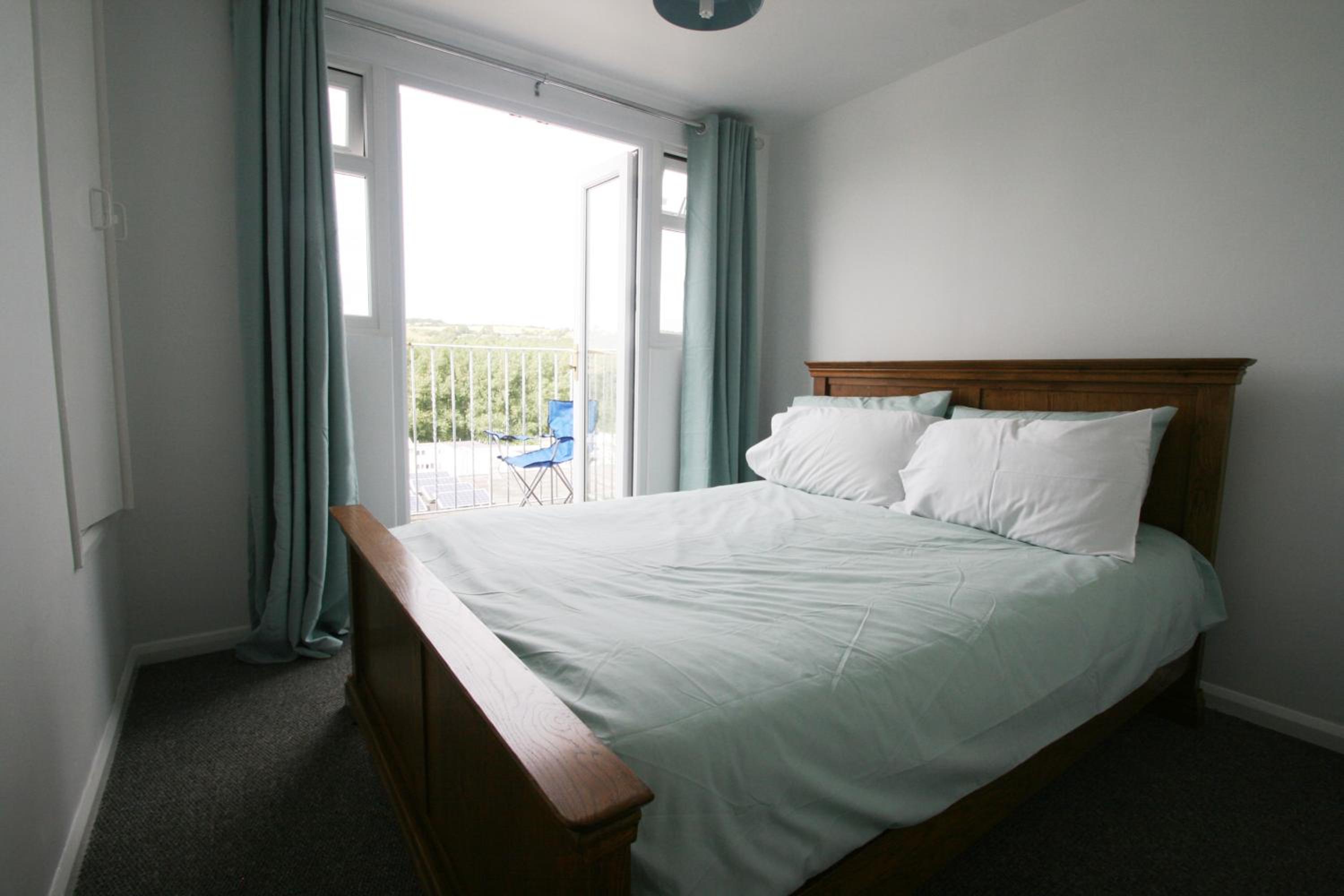 Freshwater Bay Holiday Cottages