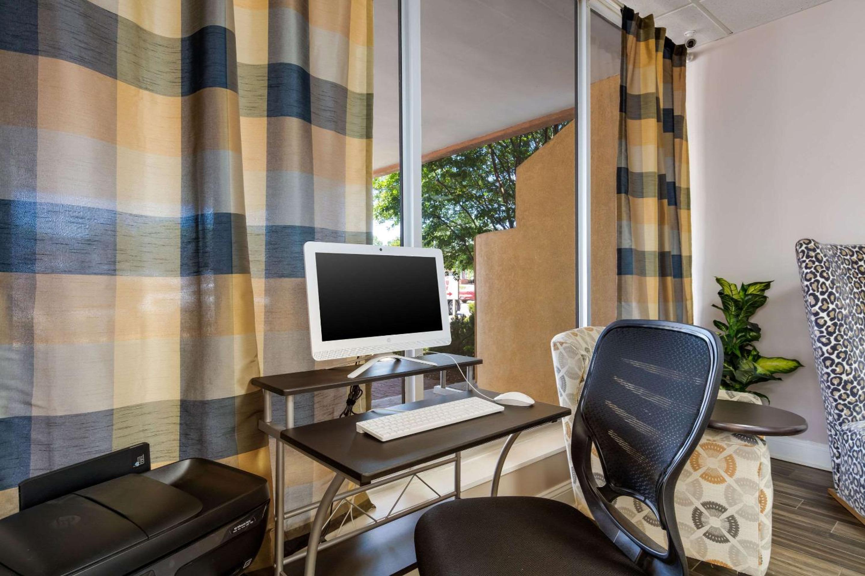 Quality Inn - Property Image 7