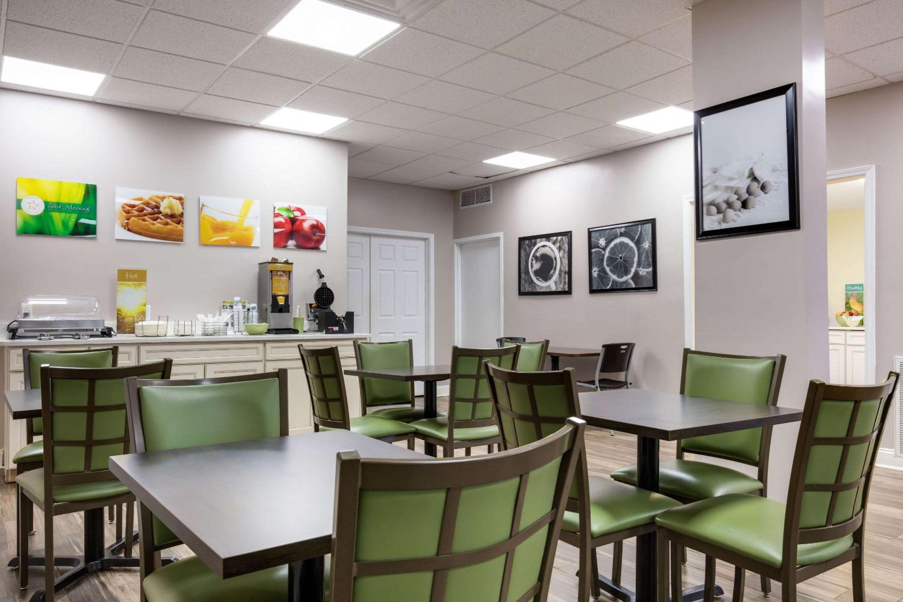 Quality Inn - Property Image 2