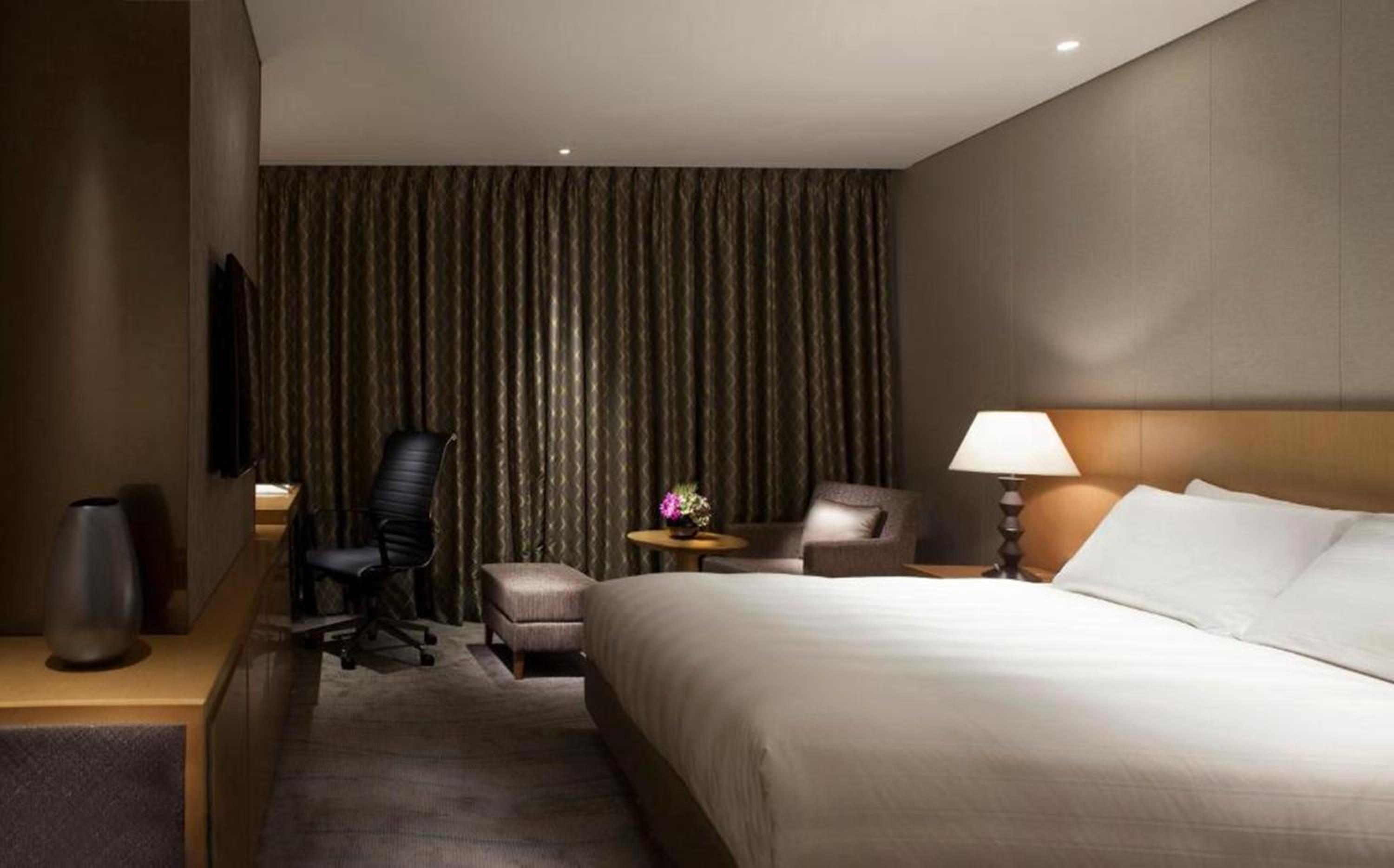 Jeju Vacations - LOTTE City Hotel Jeju - Property Image 12