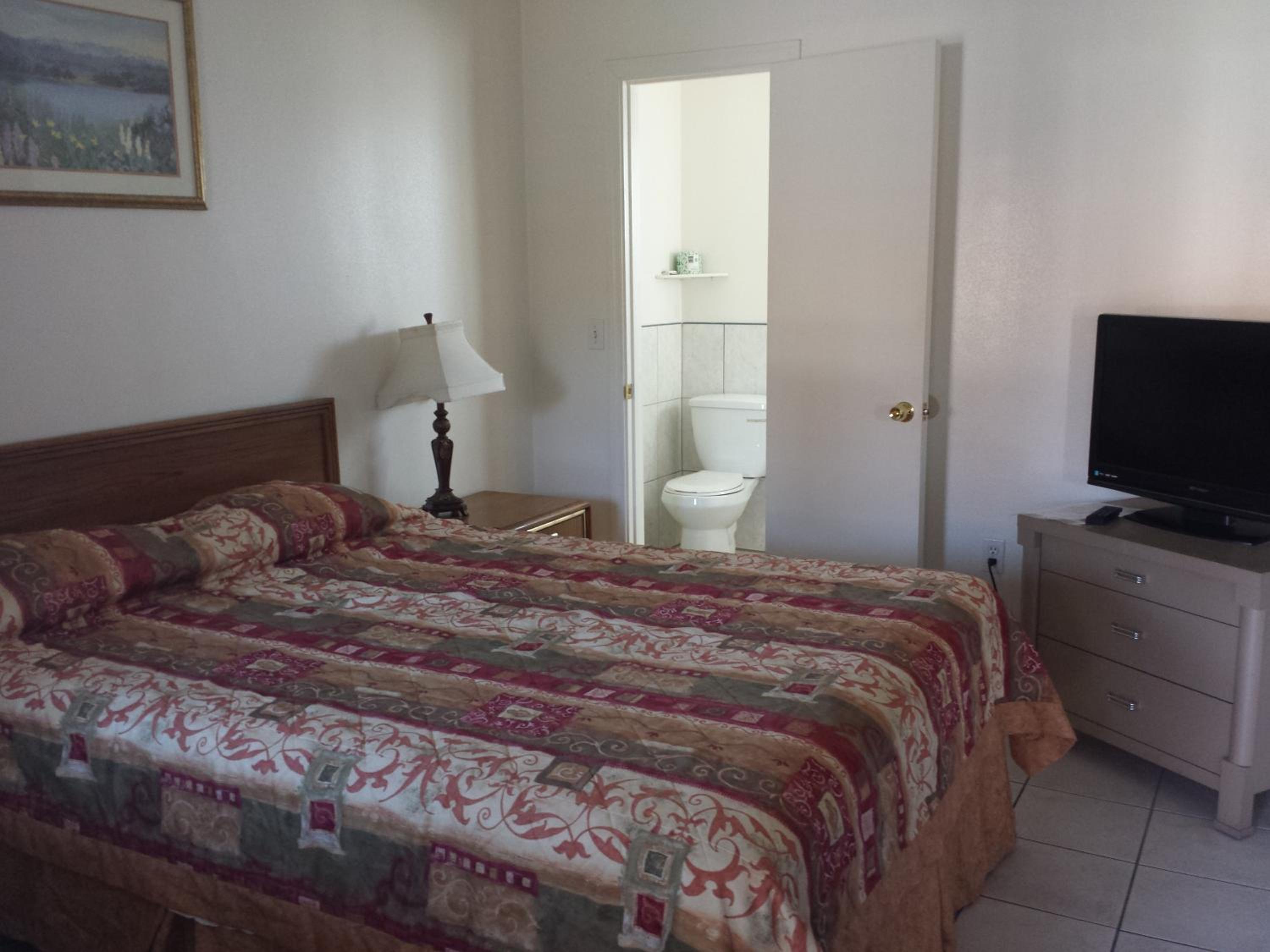 Rancho Cucamonga Vacations - New Kansan Motel - Property Image 27