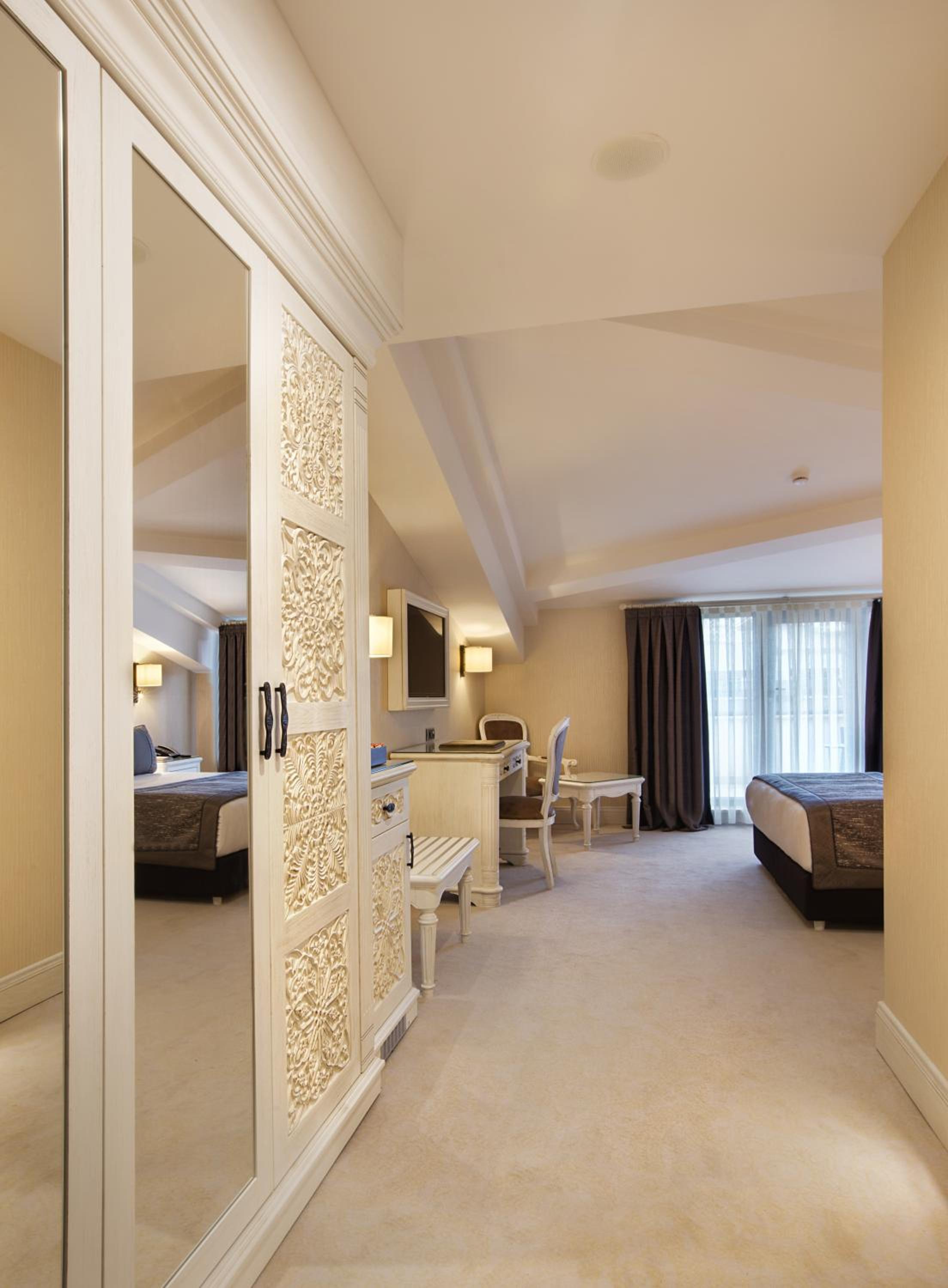 Ottoman's Life Hotel Deluxe - Image 17