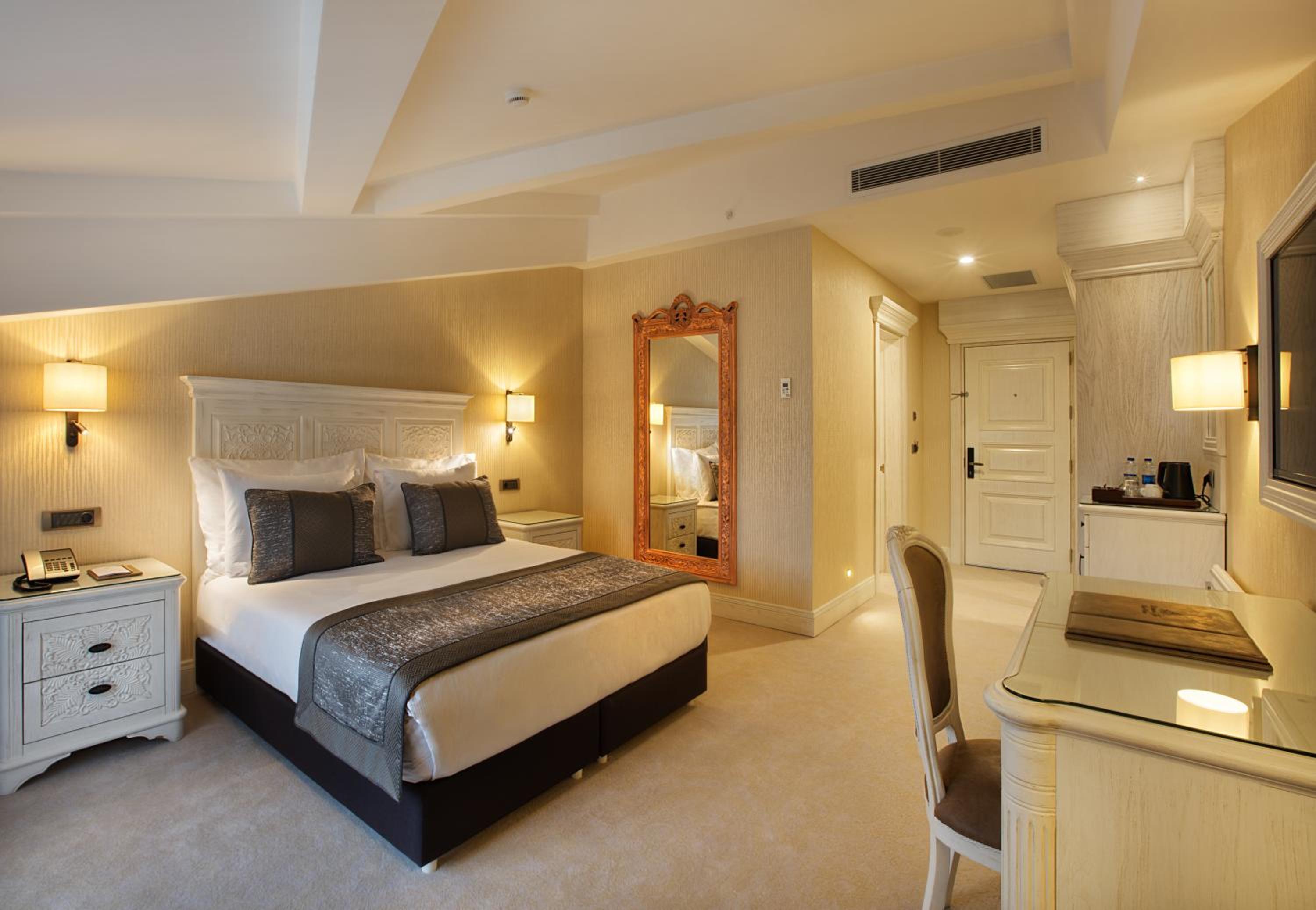 Ottoman's Life Hotel Deluxe - Image 19