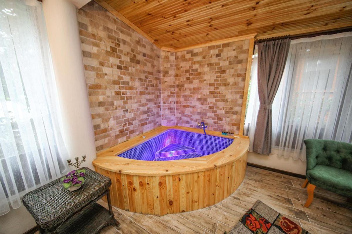 Jacuzzi