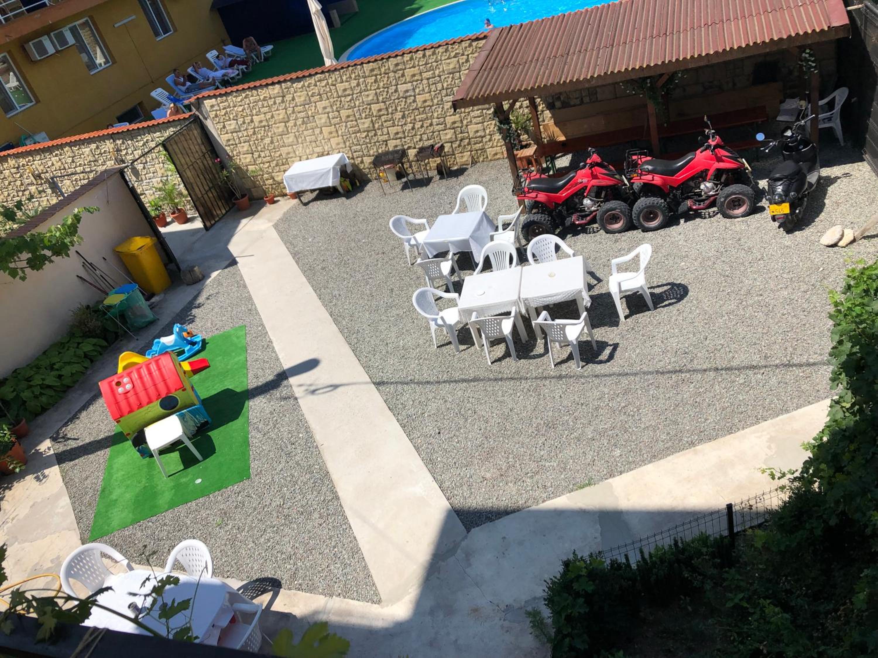 Photo 16