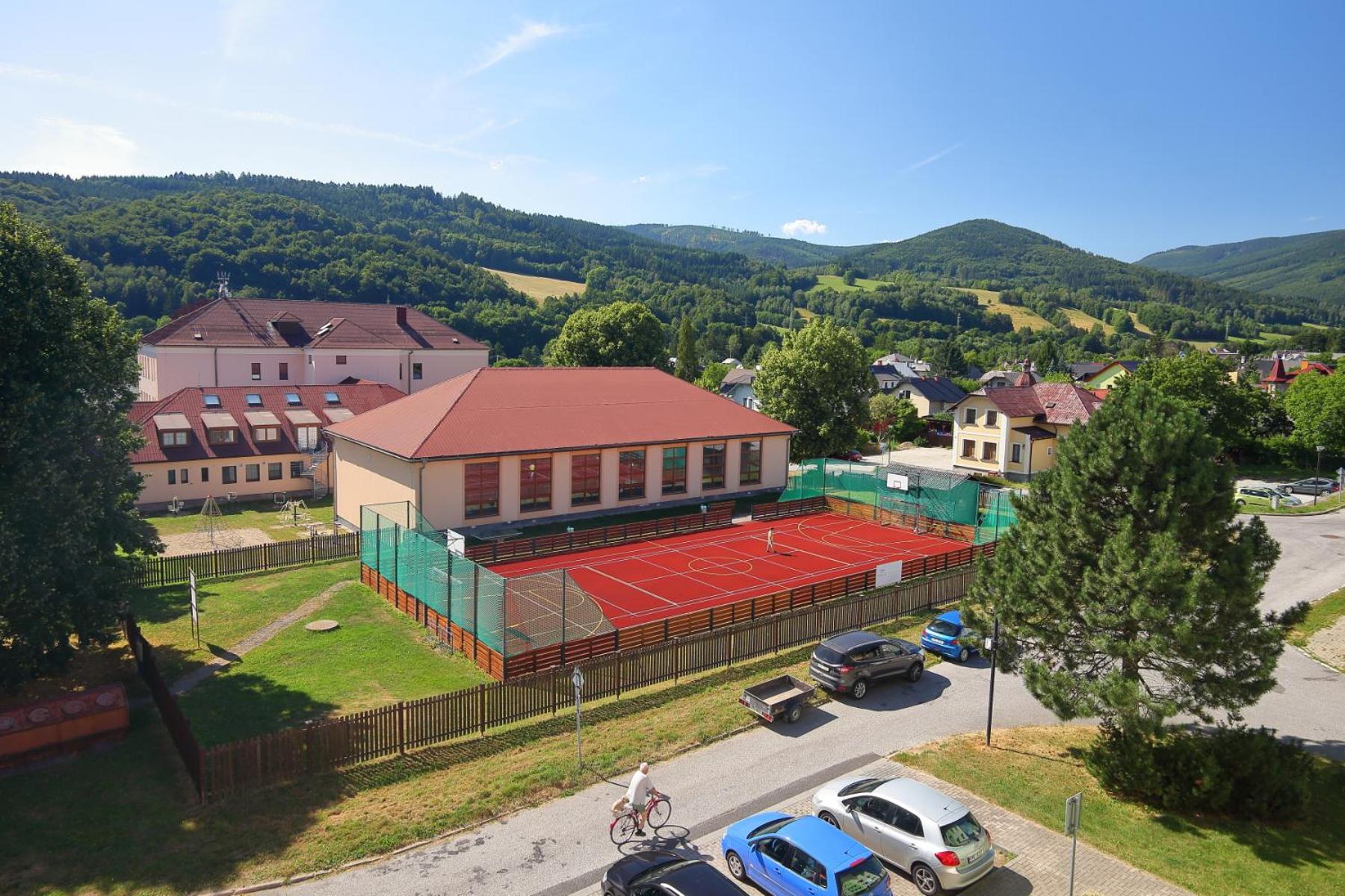 activities & amenities