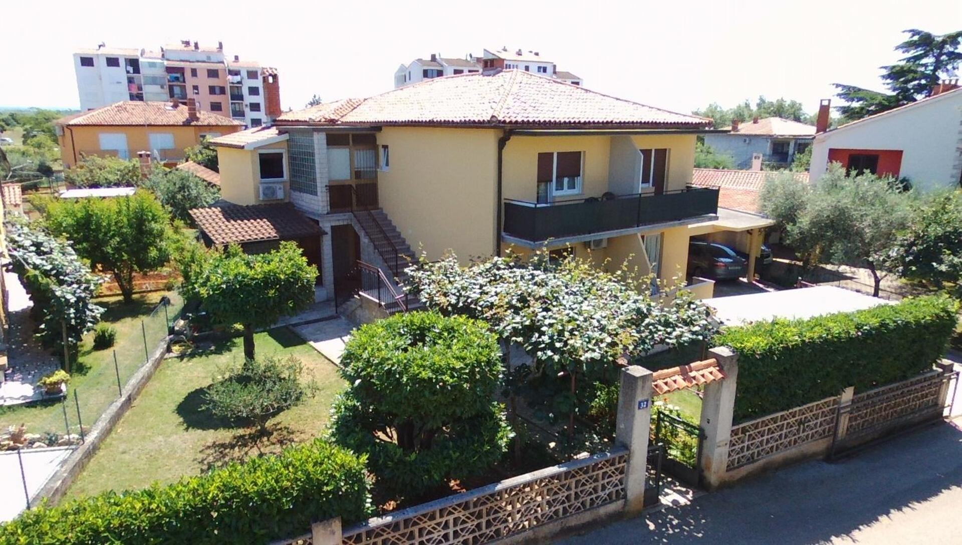 Hotel Apartments & Rooms Milka - Image 1