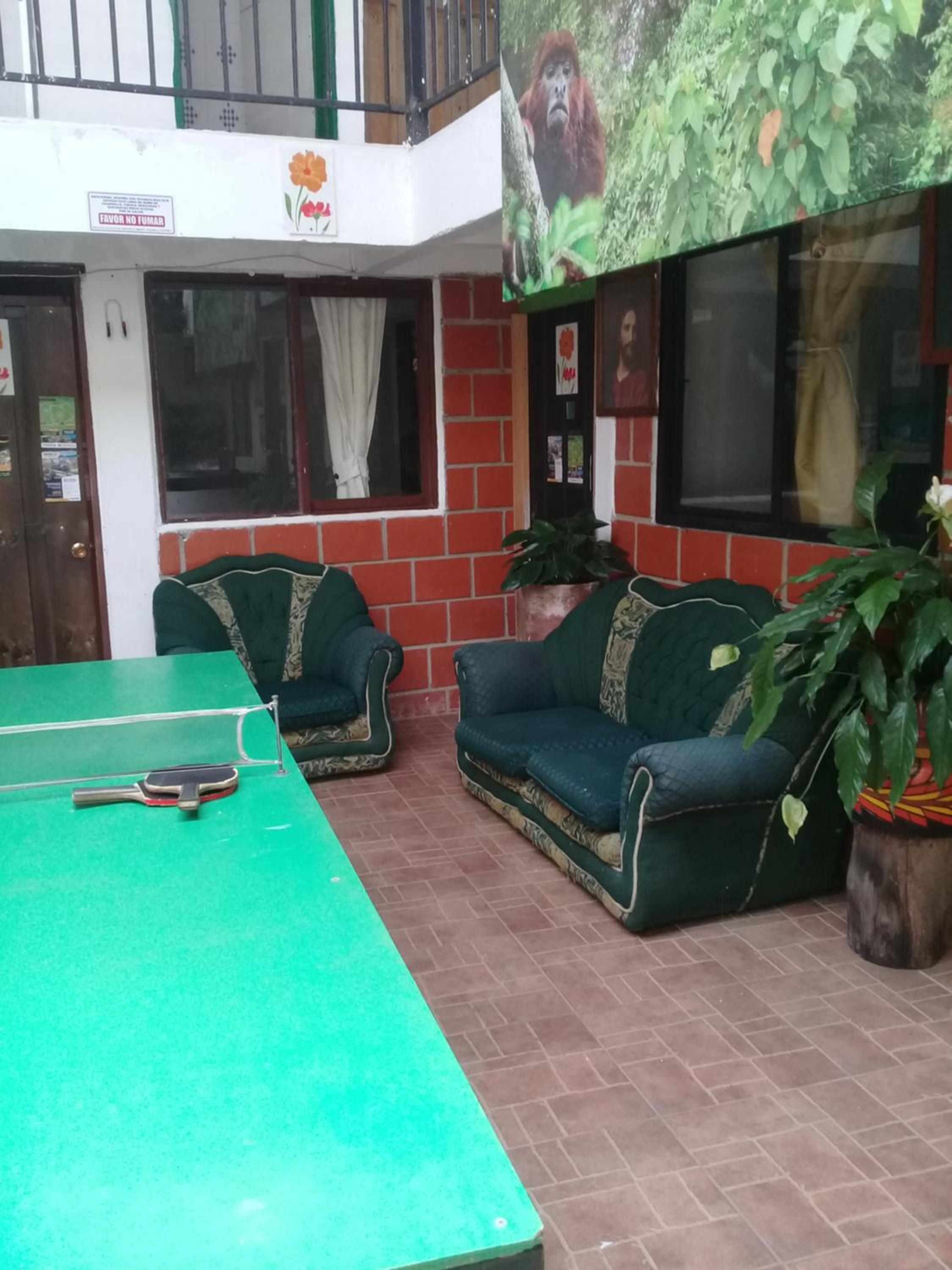 lounge