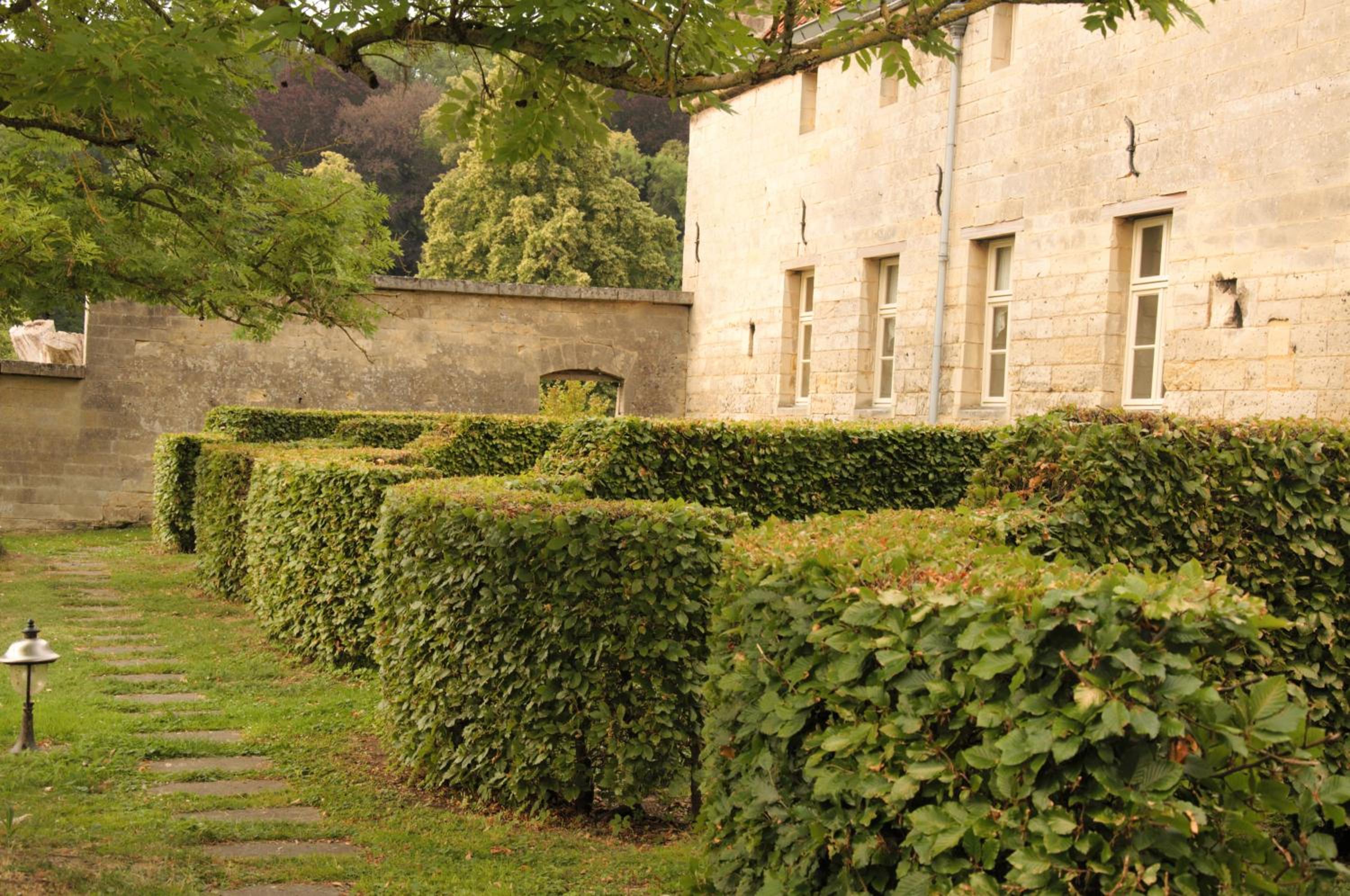 Kasteel Schaloen - vakantiewoningen & hotel - gratis parkeren