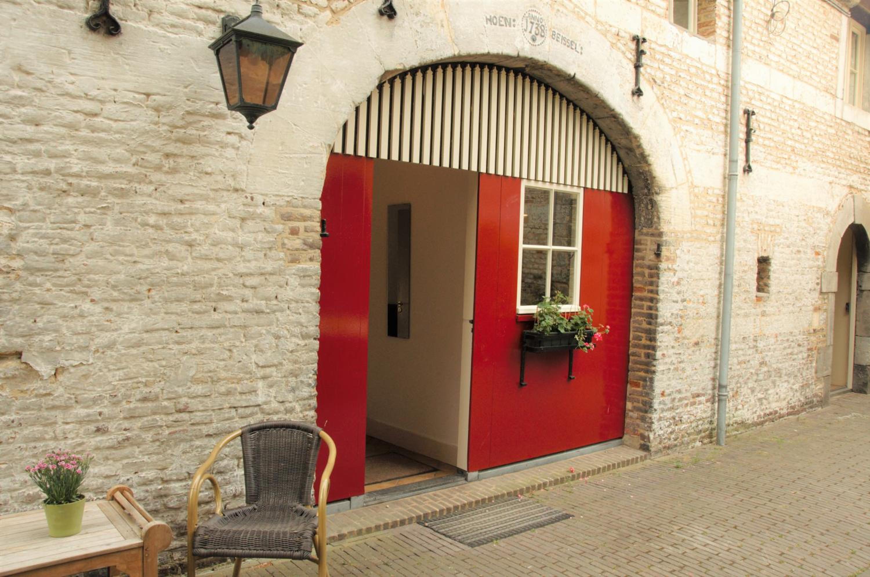Kasteel Schaloen - vakantiewoningen & hotel - gratis parkeren
