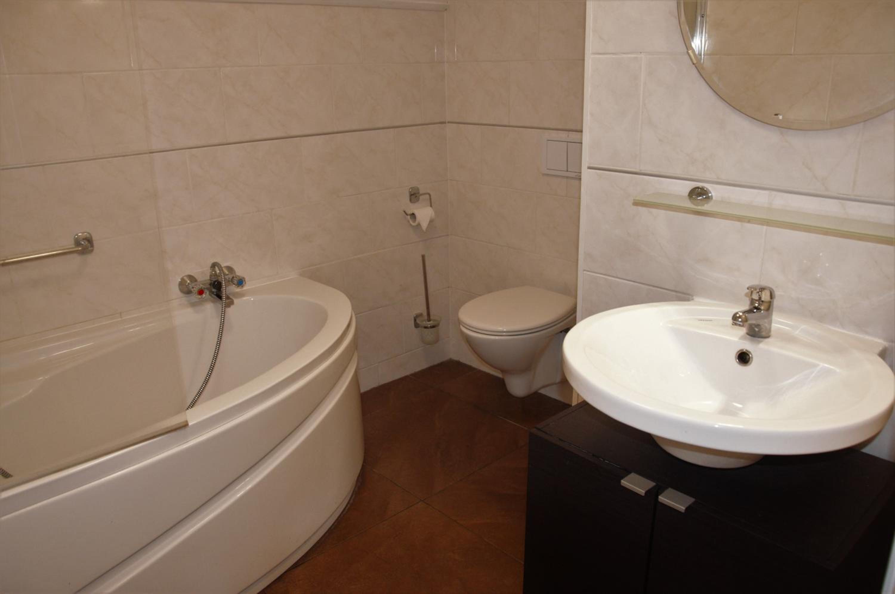 Kasteel Schaloen - vakantiewoningen & hotel - gratis parkeren