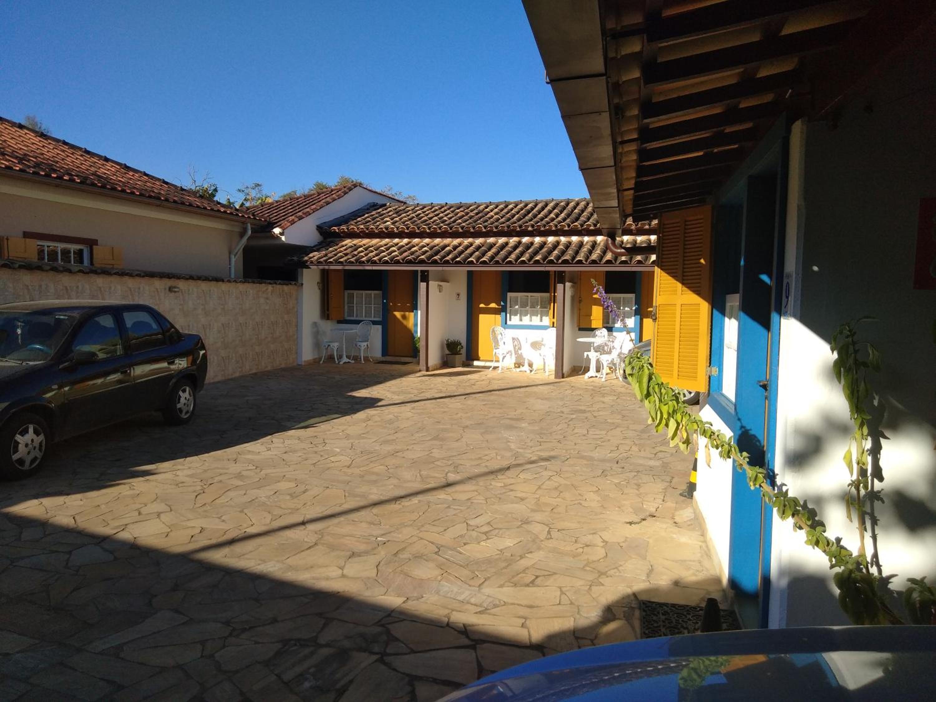 Photo 10