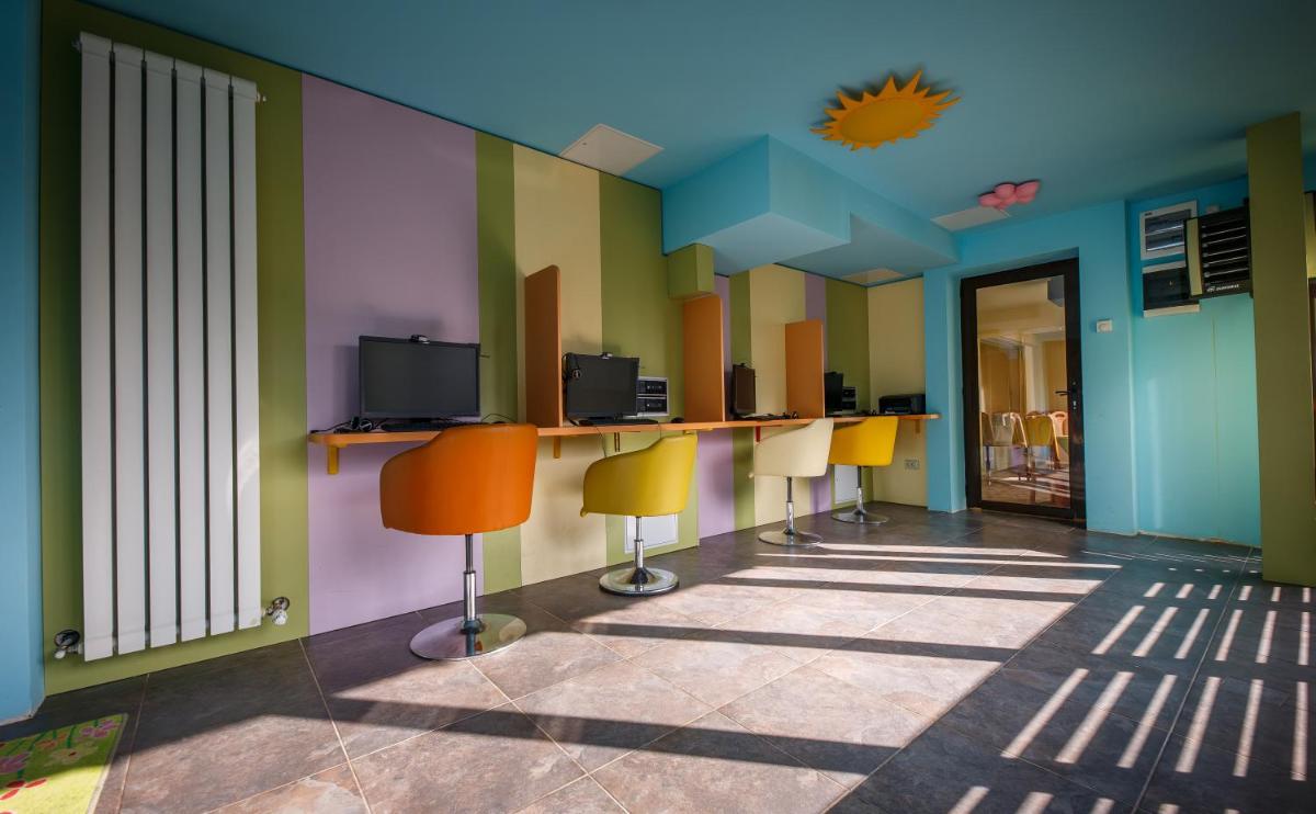 children's play area