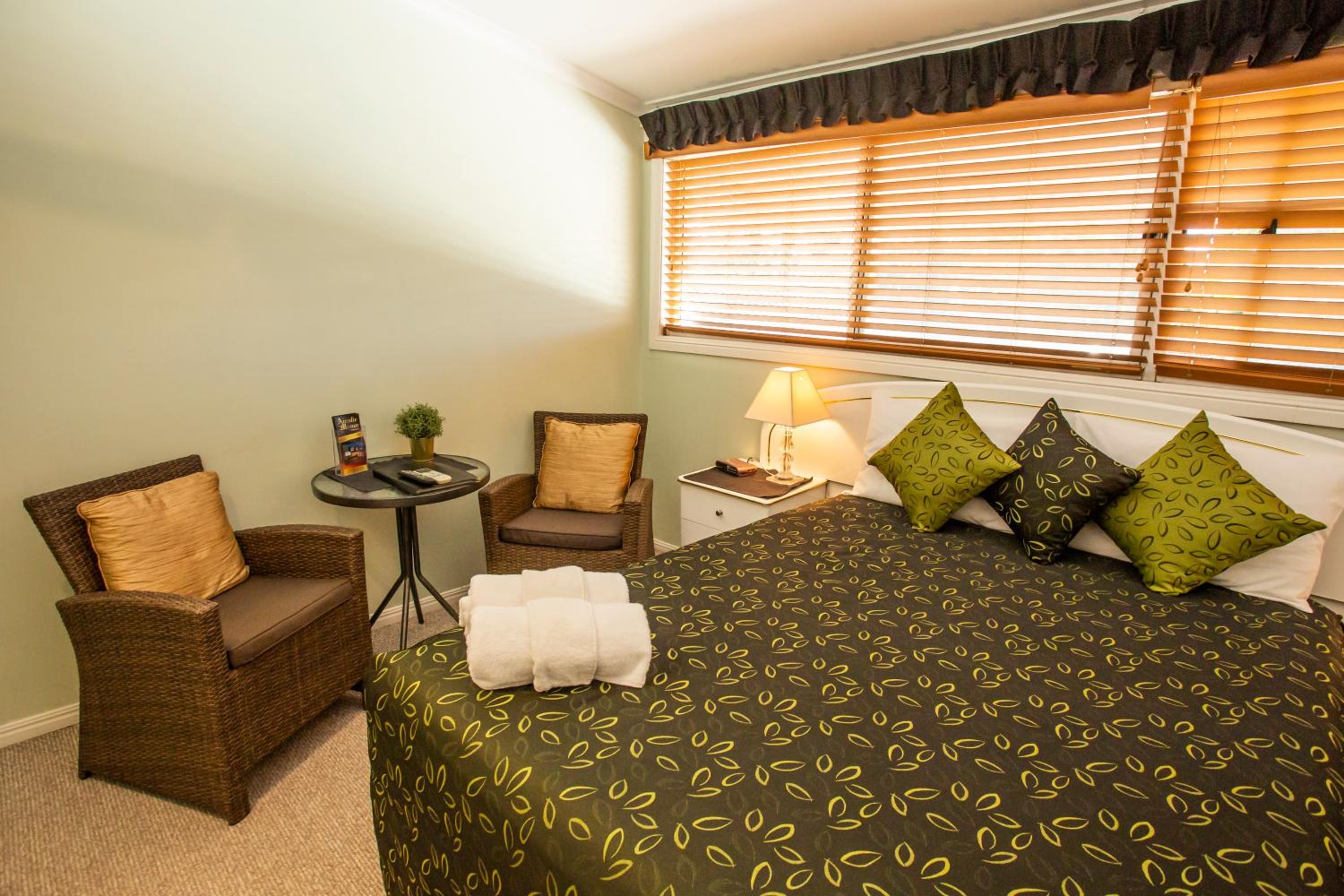 Ainslie Manor Guest House