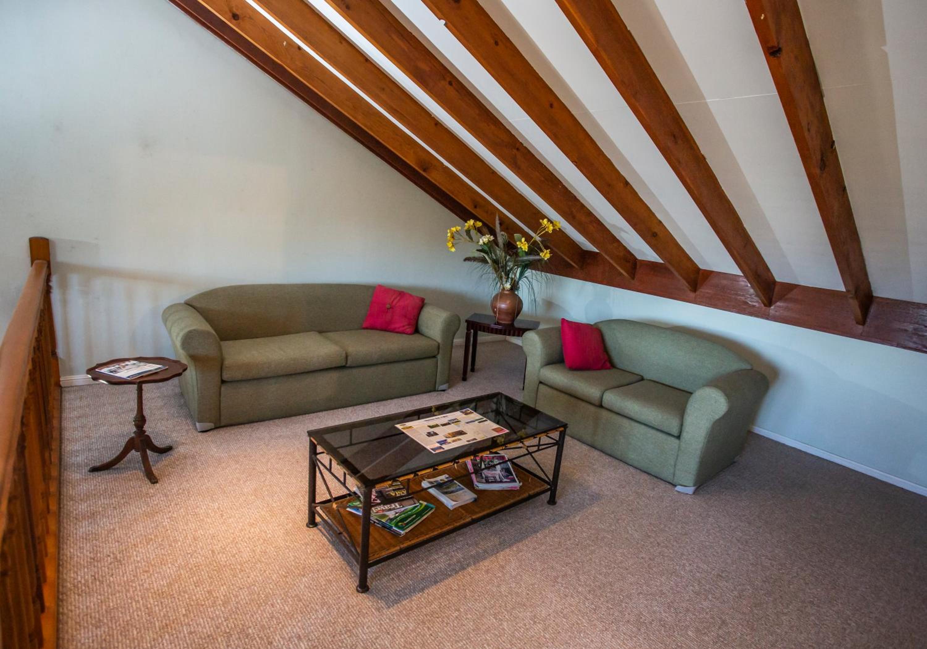 Ainslie Manor Guest House