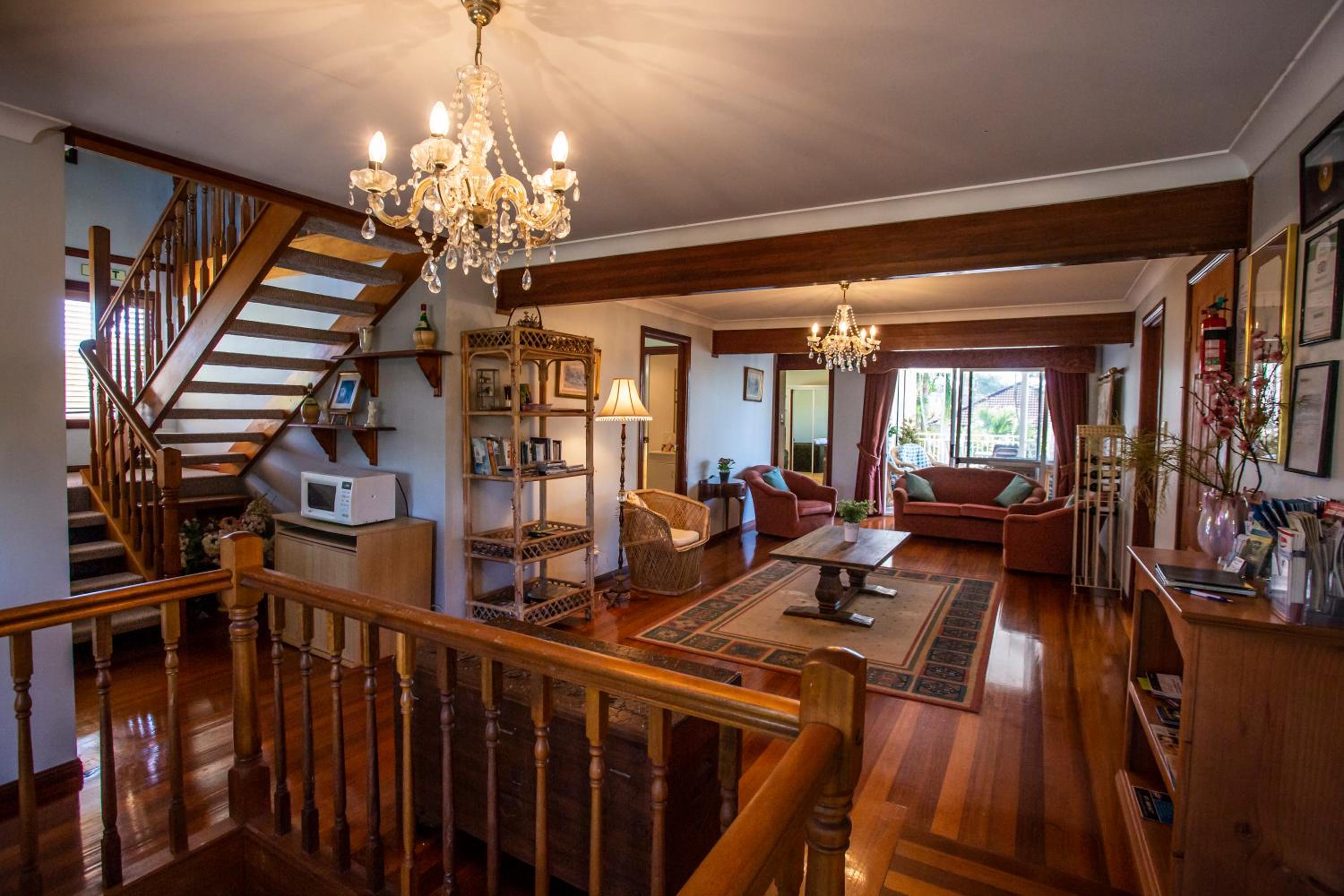 Ainslie Manor Guest House