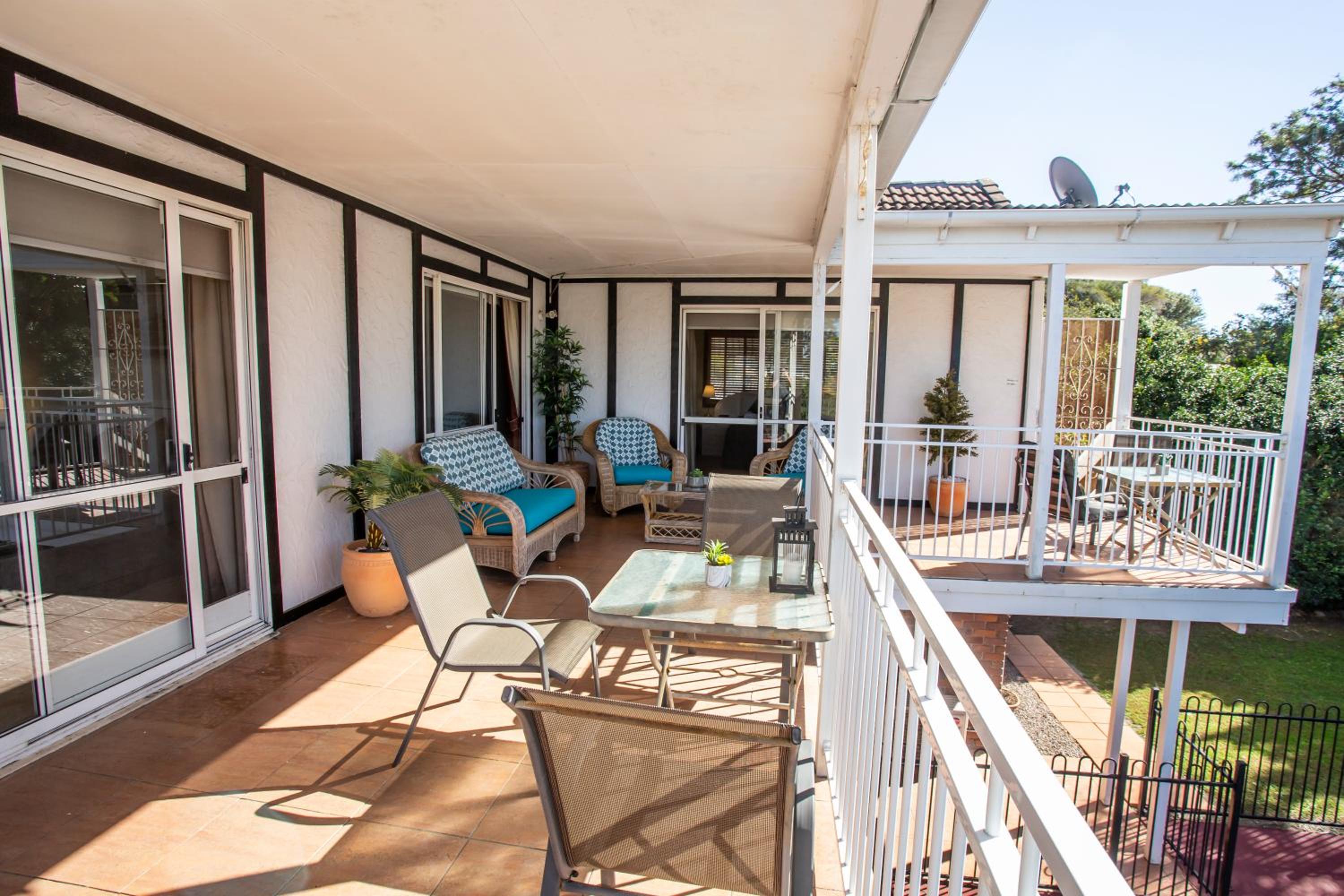 Ainslie Manor Guest House