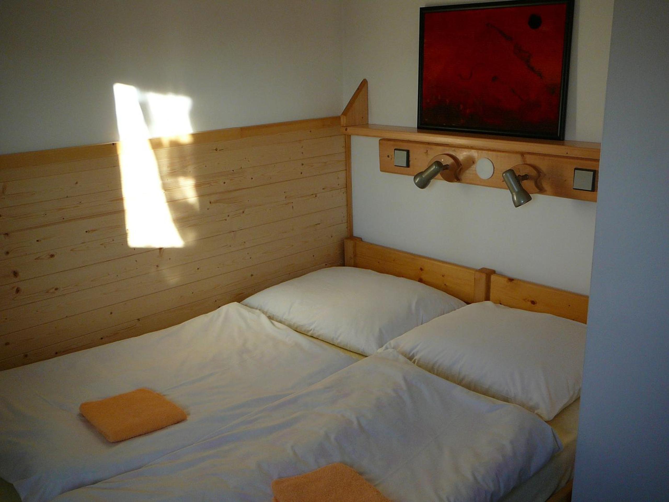 Photo 33