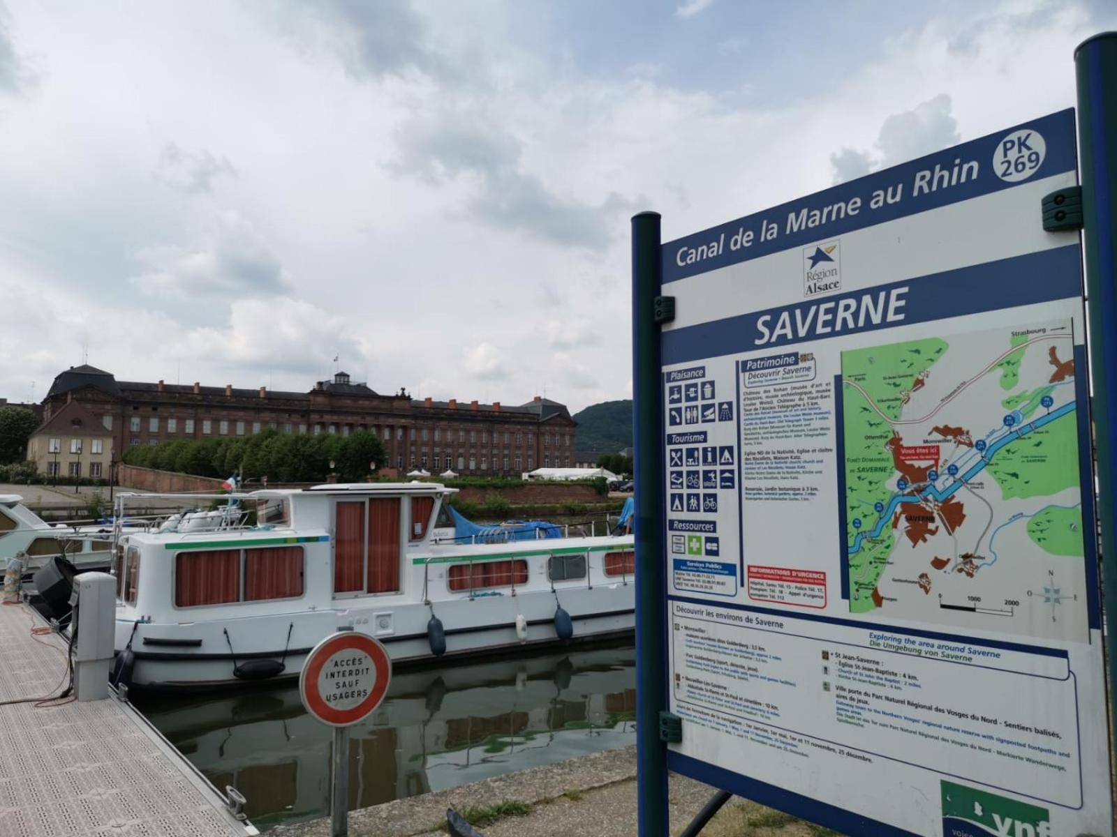 Maison Bleue