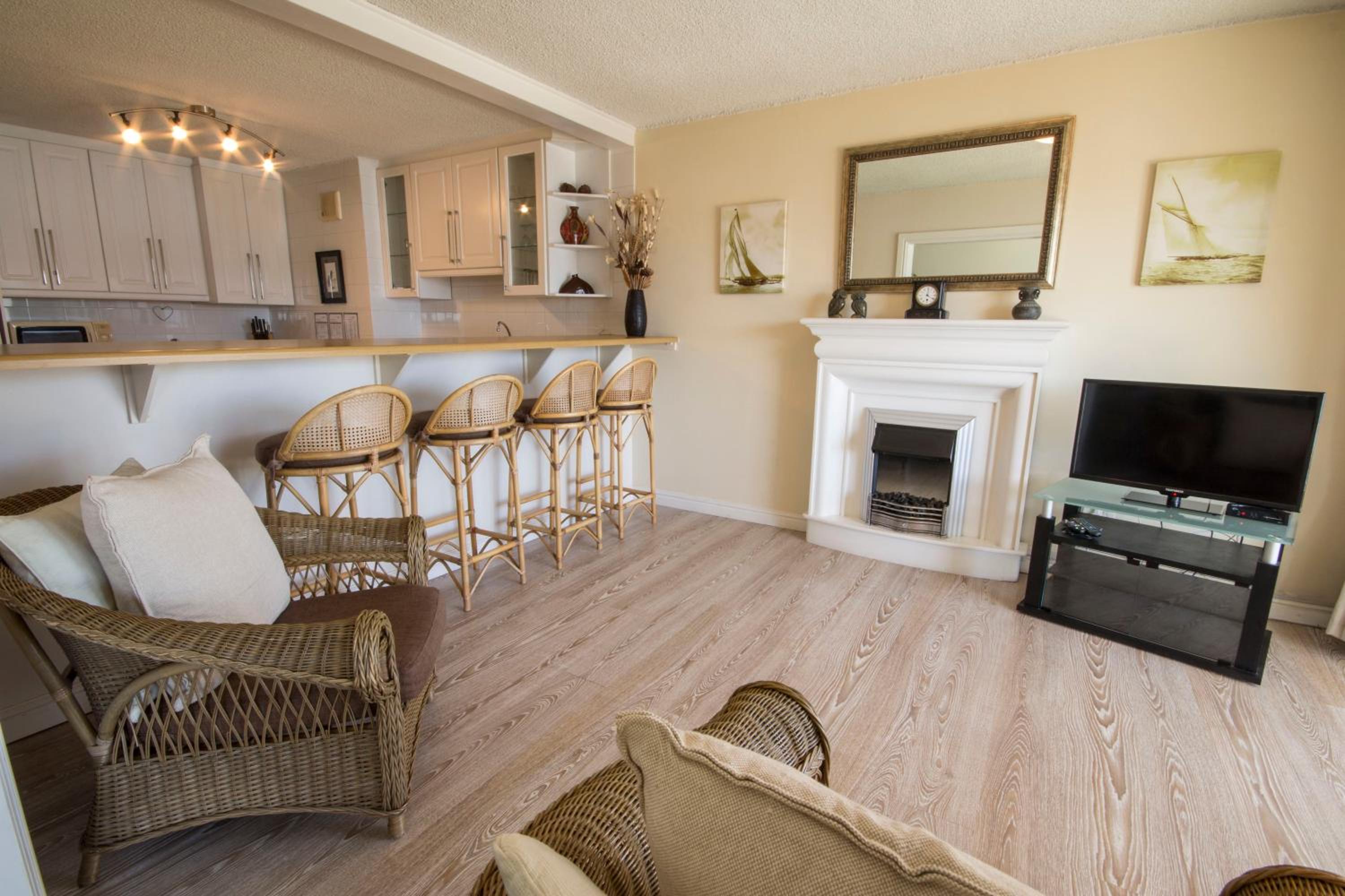 Laguna Grove Holiday Rentals