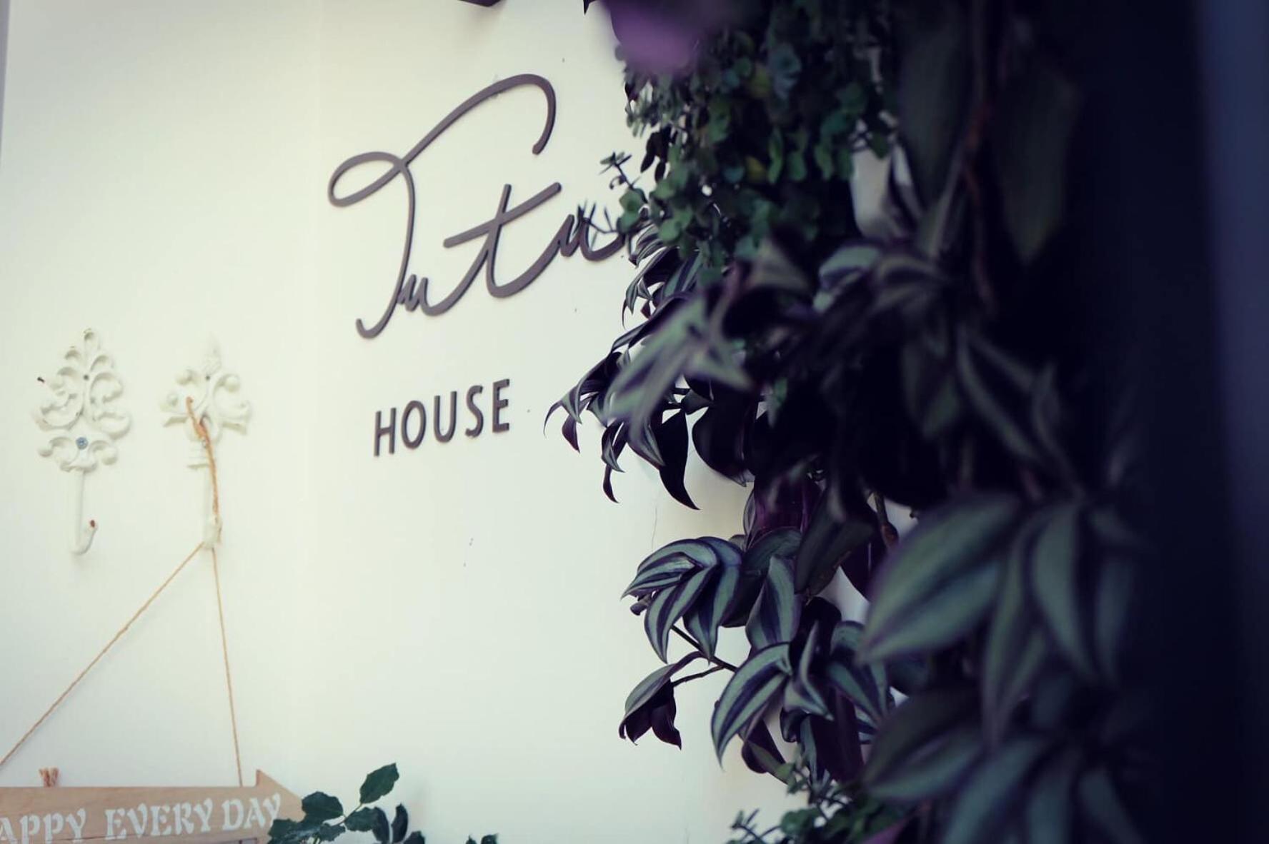TUTU House