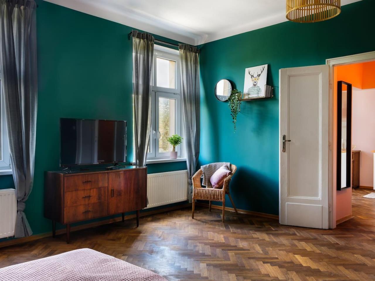 Green view apartment / Kochanowskiego view 3