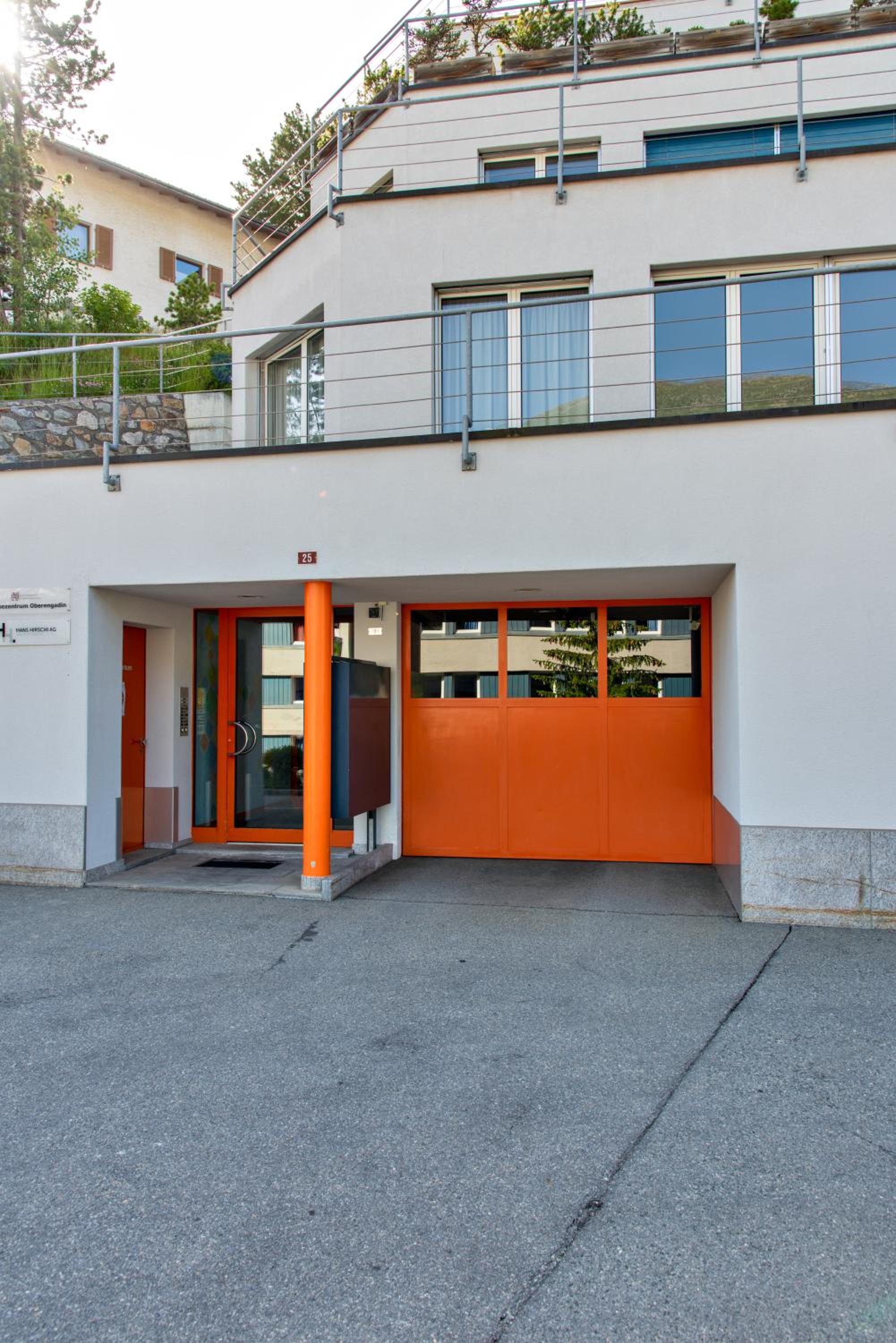 Photo 6