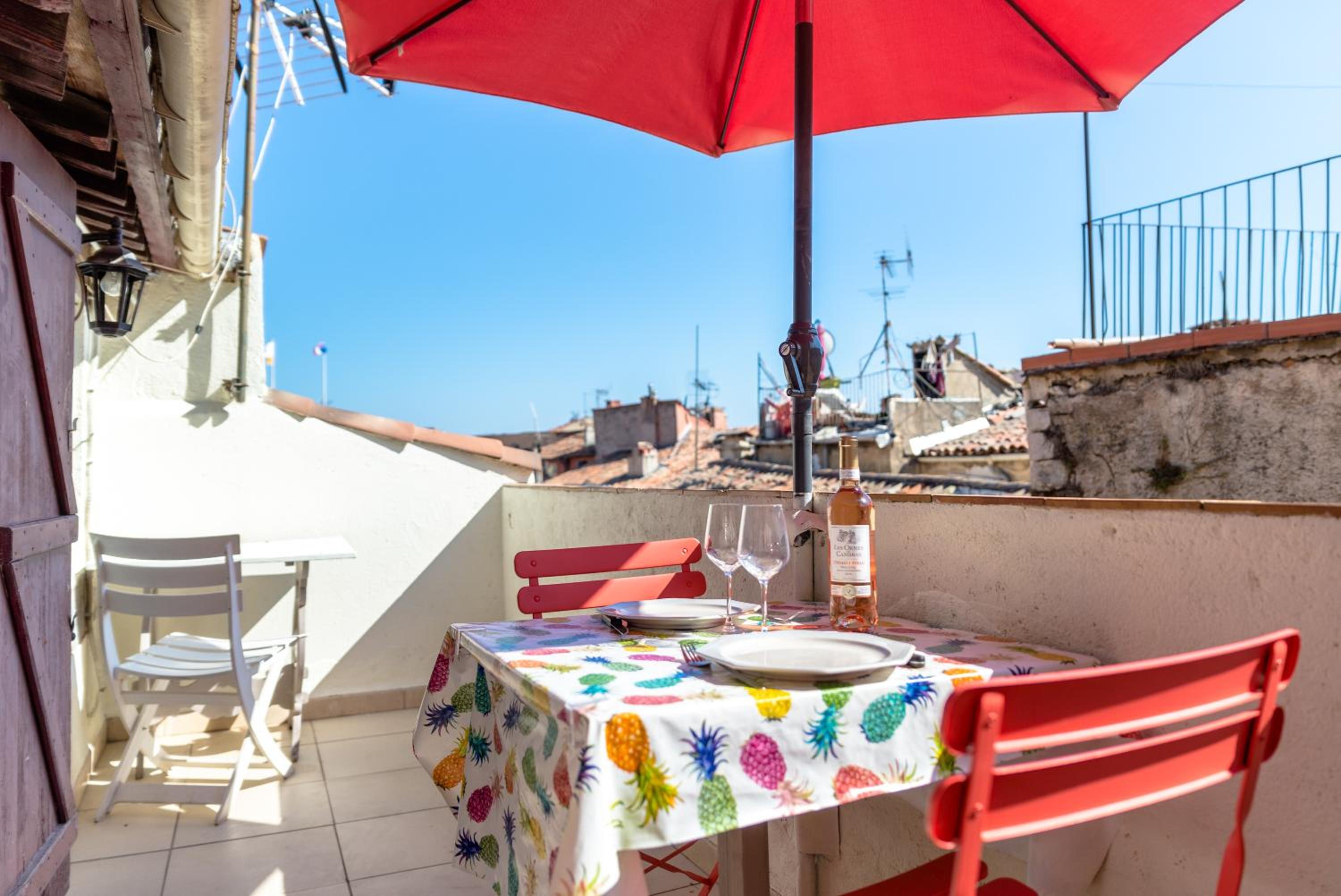 Apt terrasse centre historique view 5
