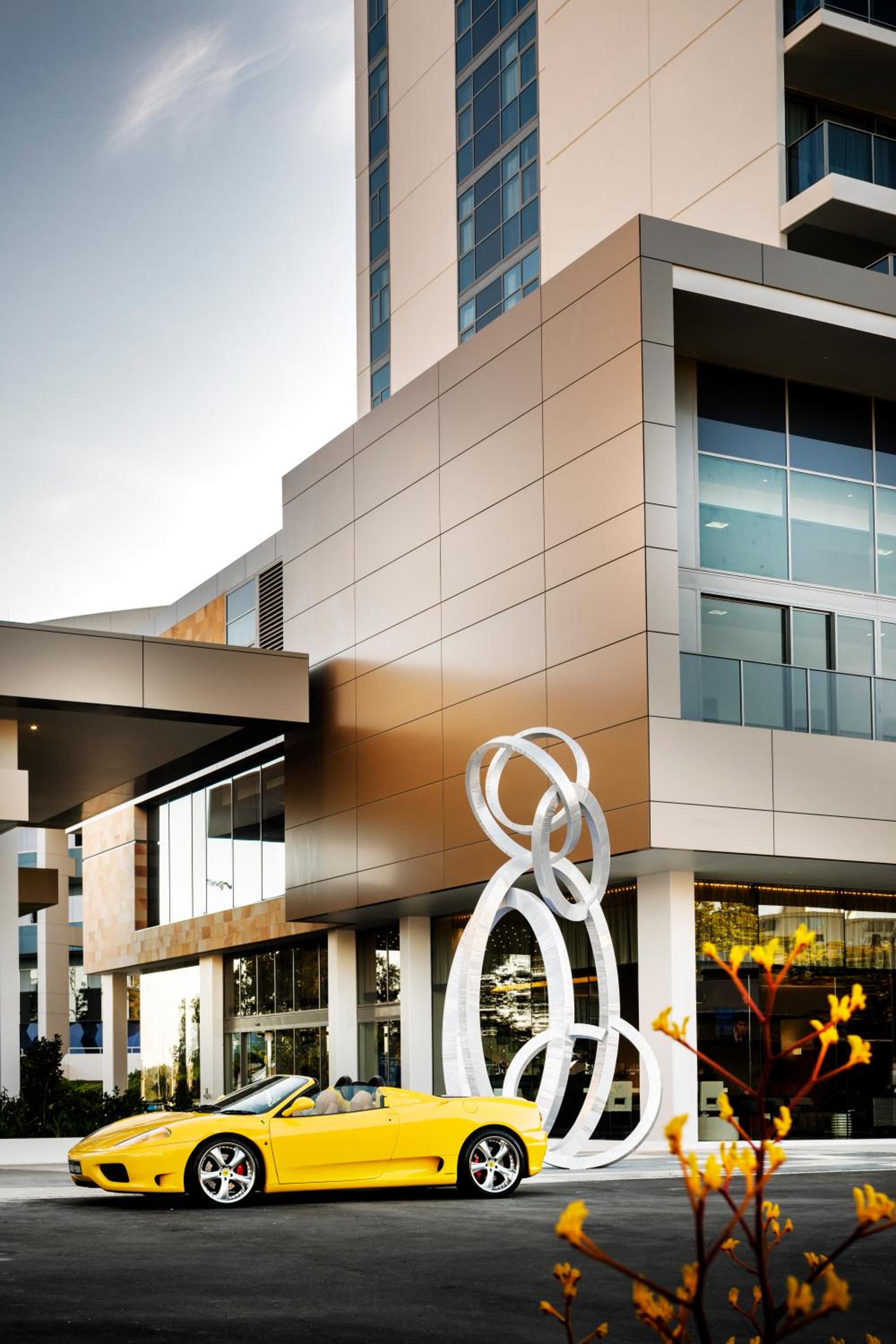 Hotel Fraser Suites Perth - Image 1