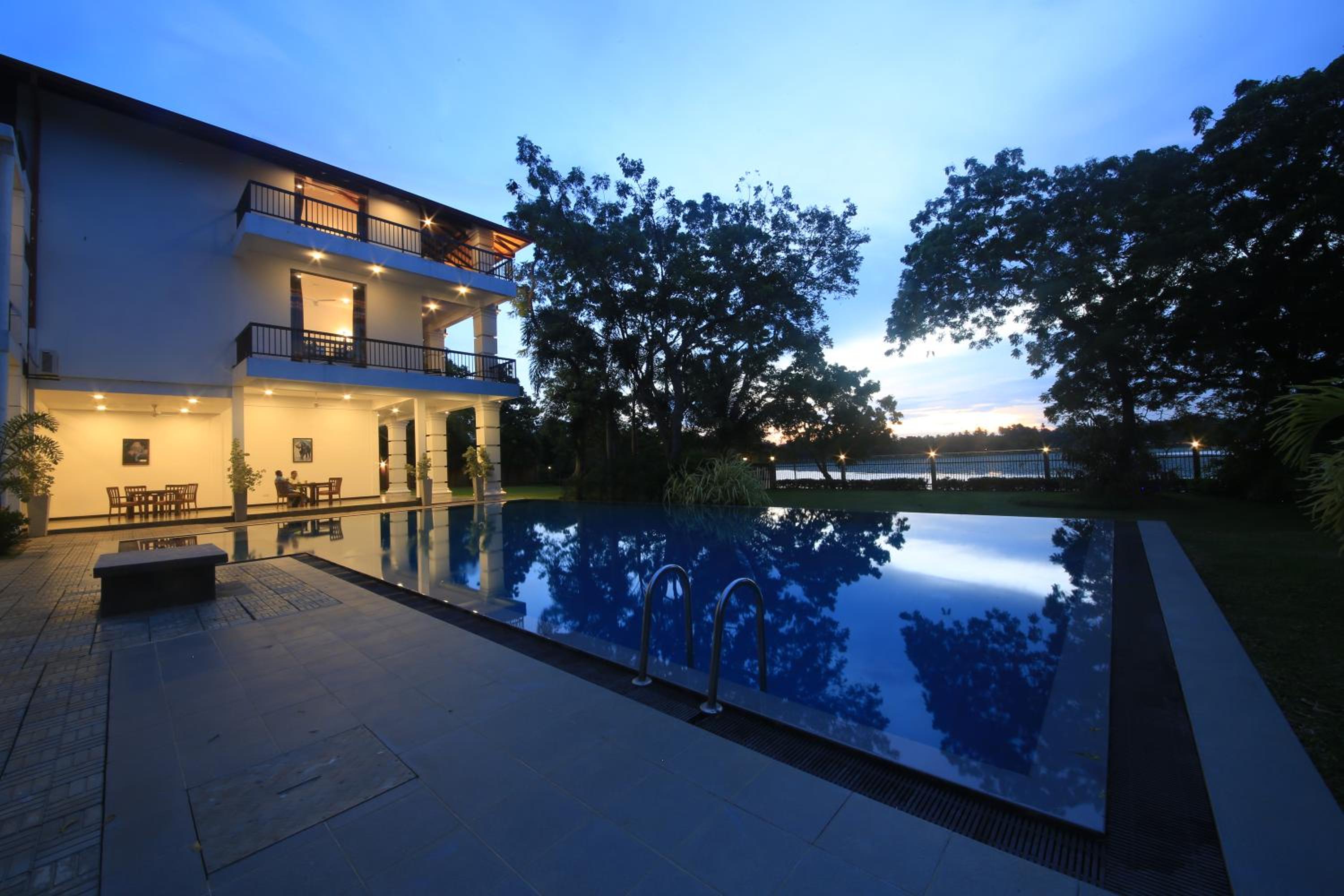 Diya Dahara Lake Resort view 5