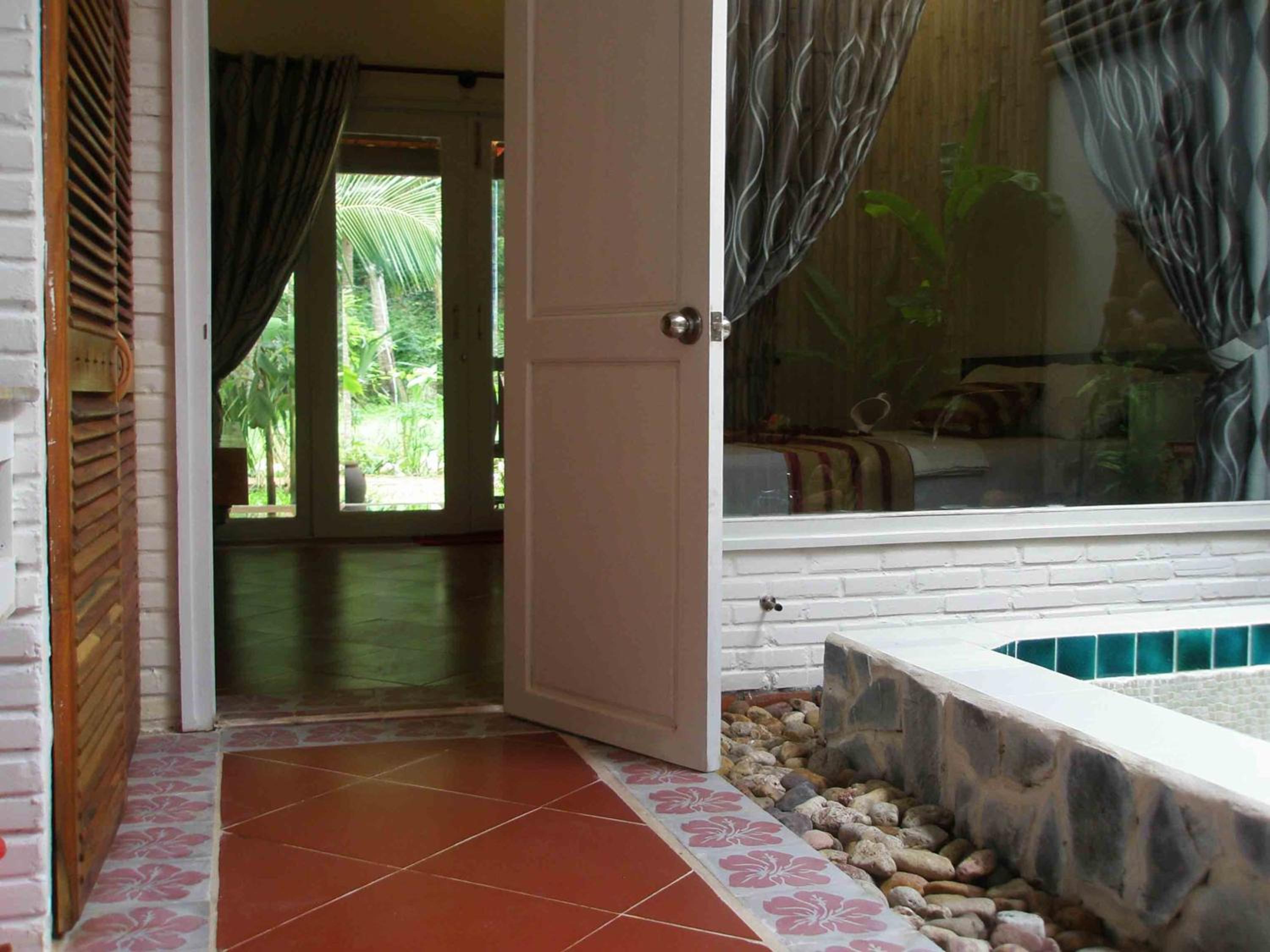 Green Hill Resort and Spa