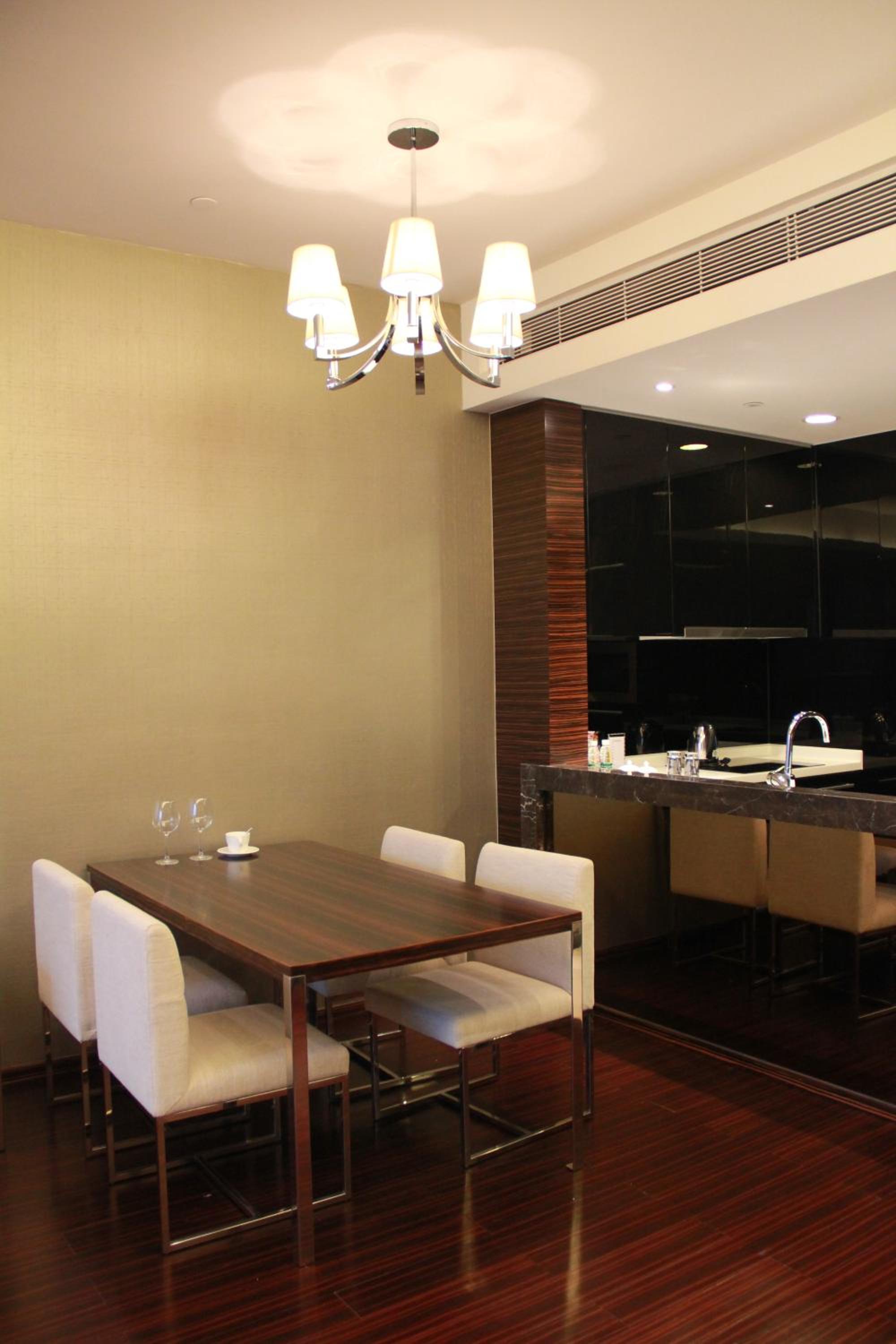 Guangzhou Xing Yi International Apartment - Poly World Branch