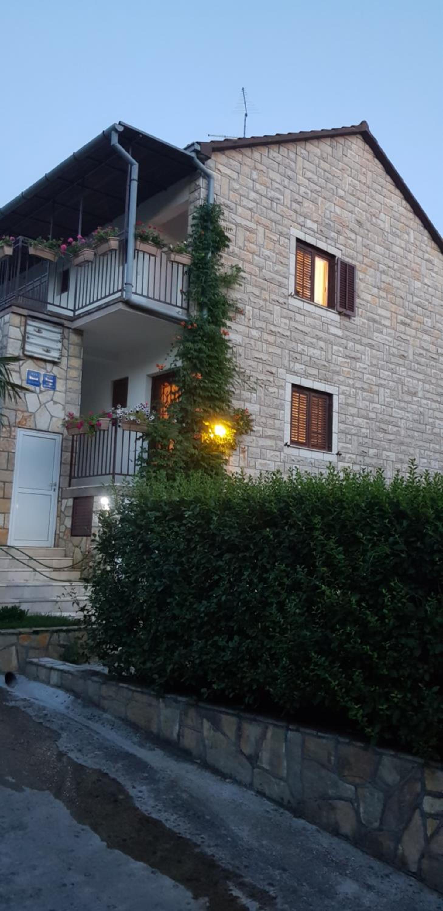 Photo 16