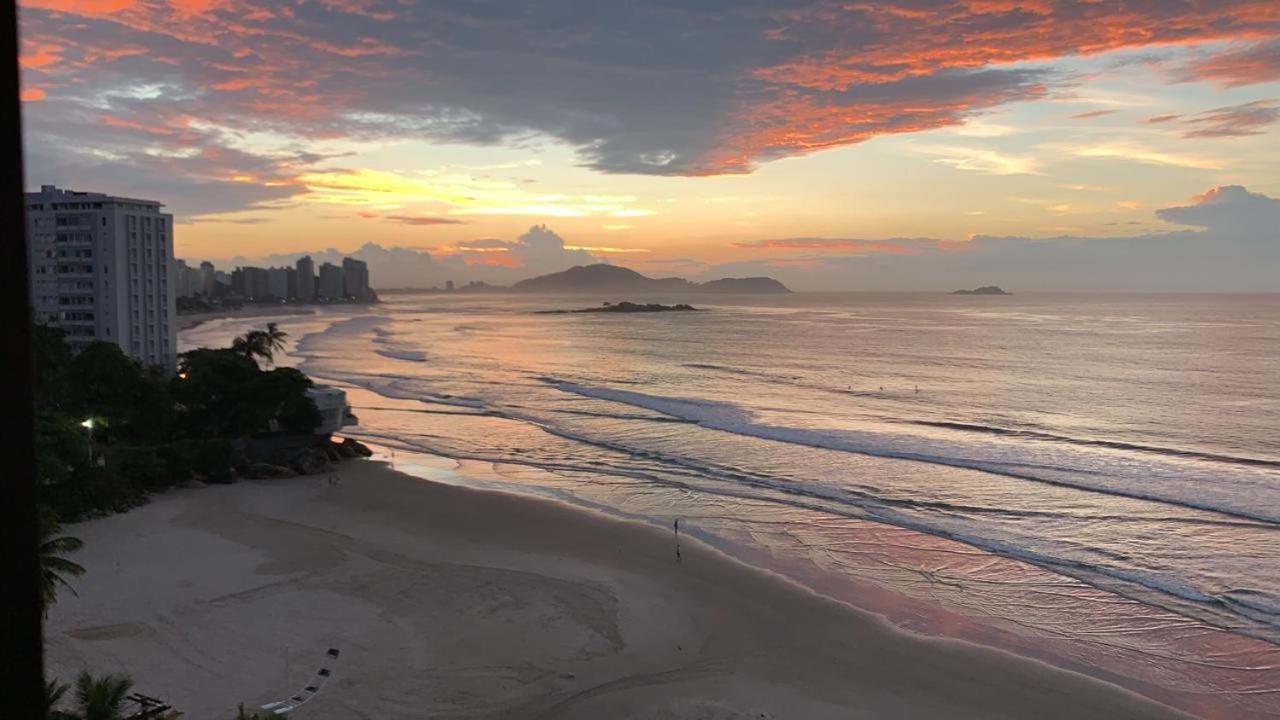 Apto Guarujá de frente para o mar - Praia Astúrias view 4