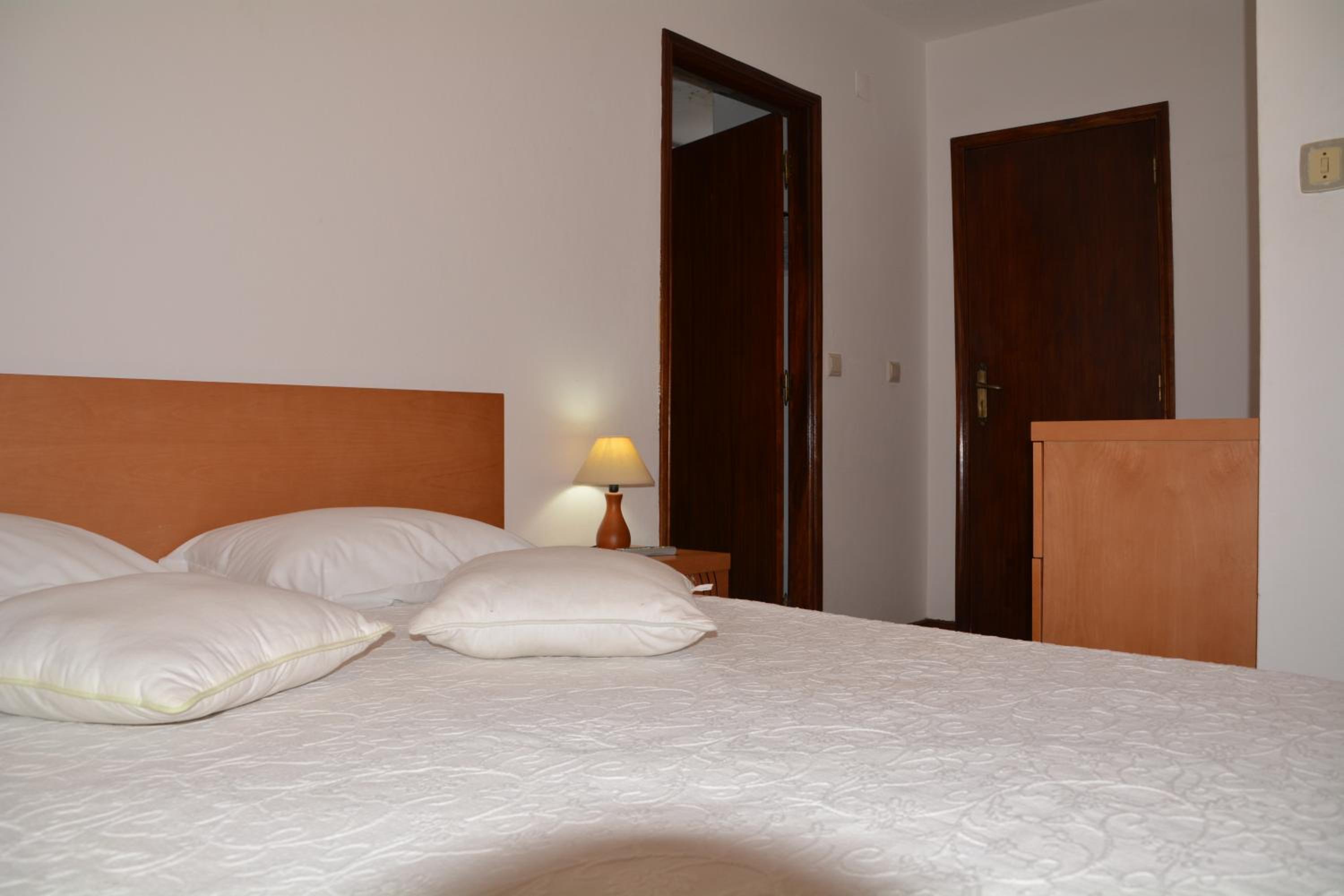 Casa Dos Santos Alojamento - Guest House view 3