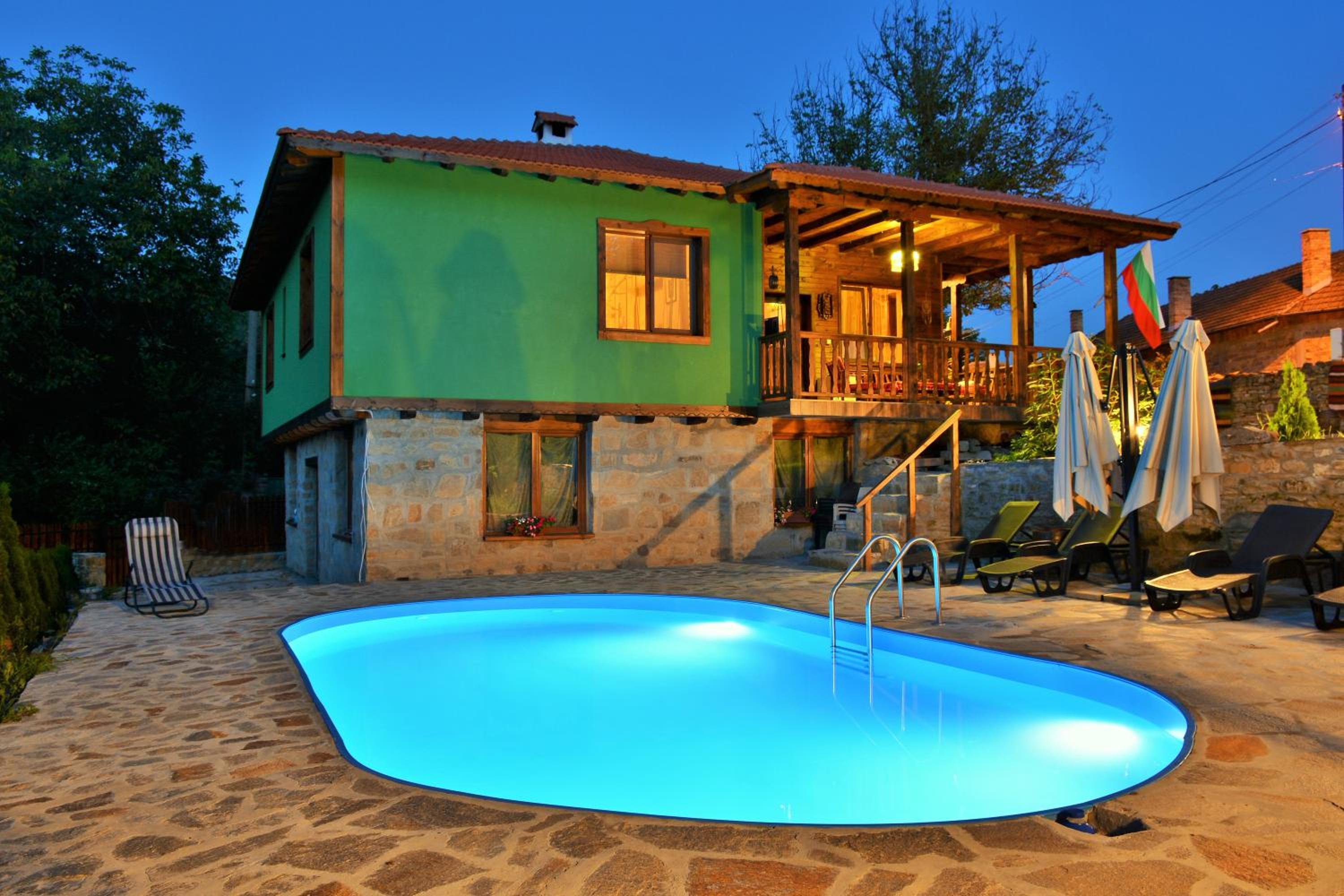 Къща край реката/ House by the river view 3