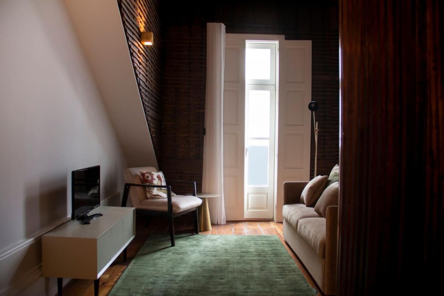 Bateira's Apartments view 2