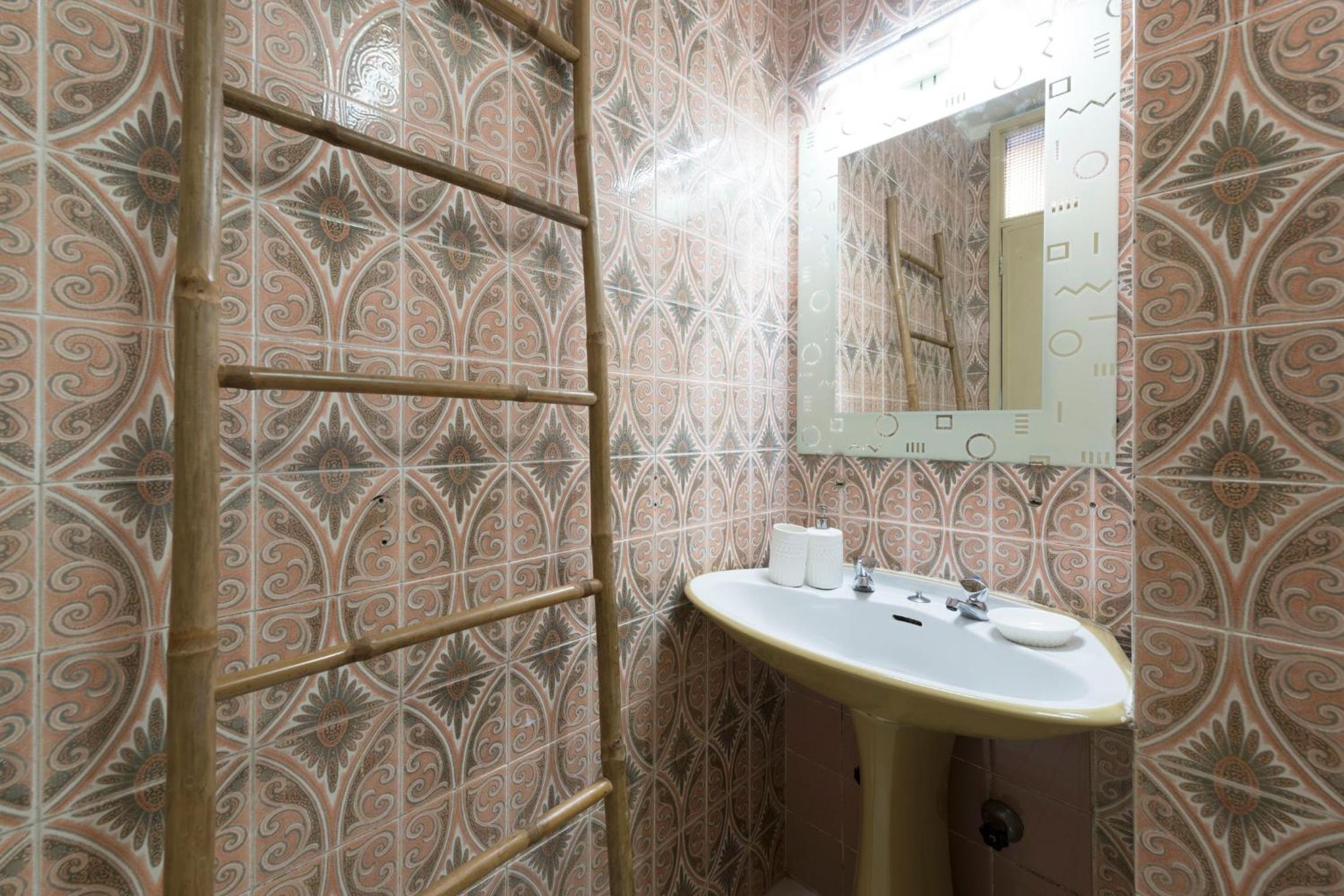 LovelyStay - Genuine Bonfim Balcony Flat view 5