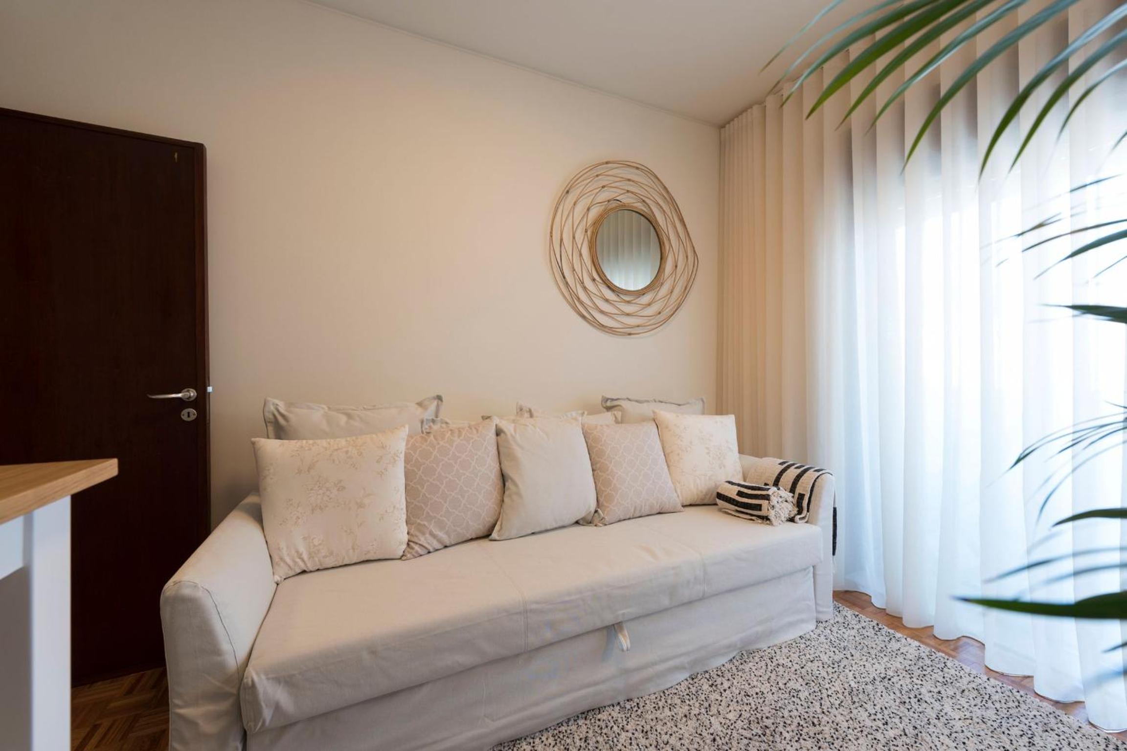 LovelyStay - Genuine Bonfim Balcony Flat view 3