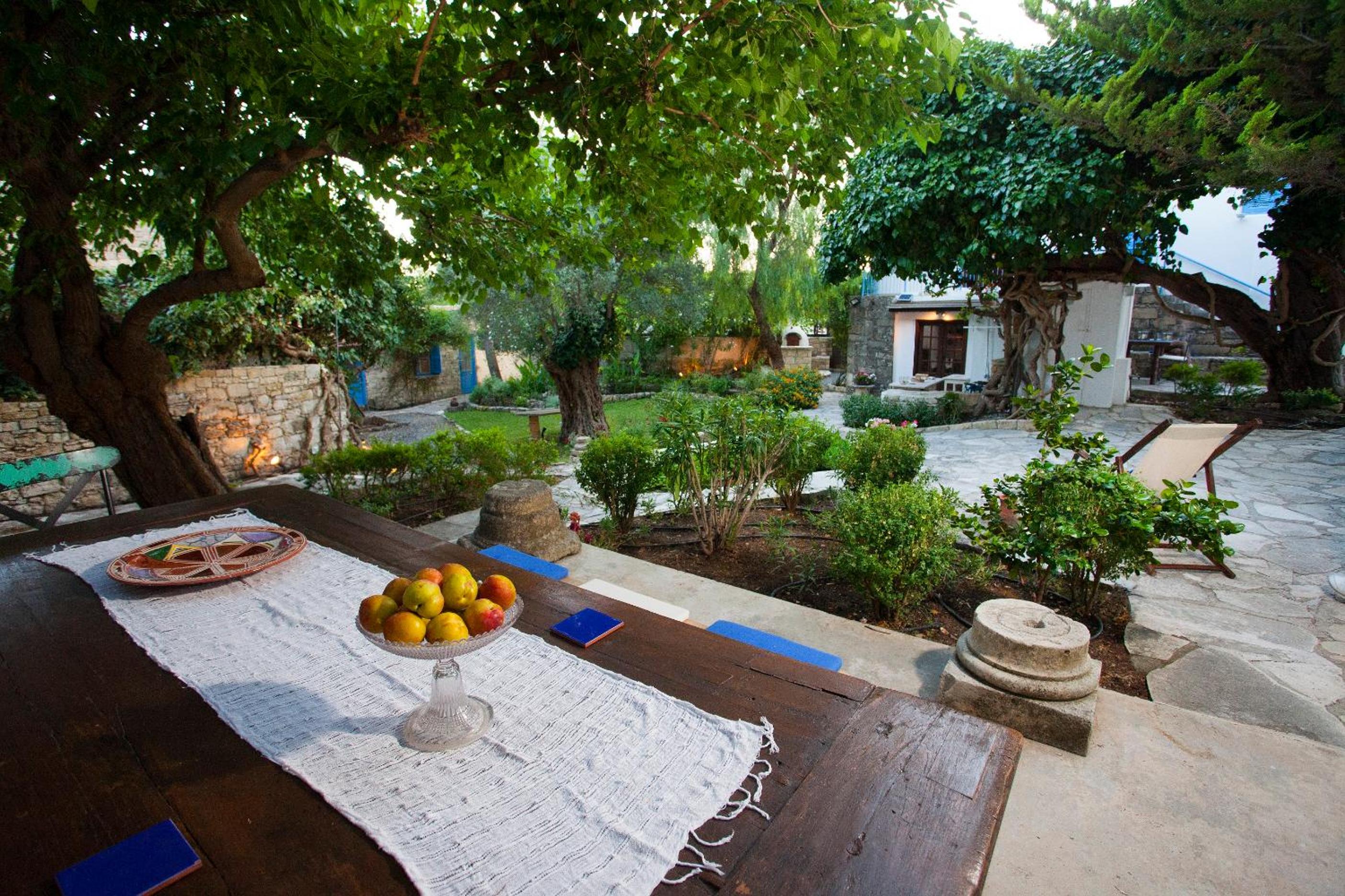 Cecilias Courtyard