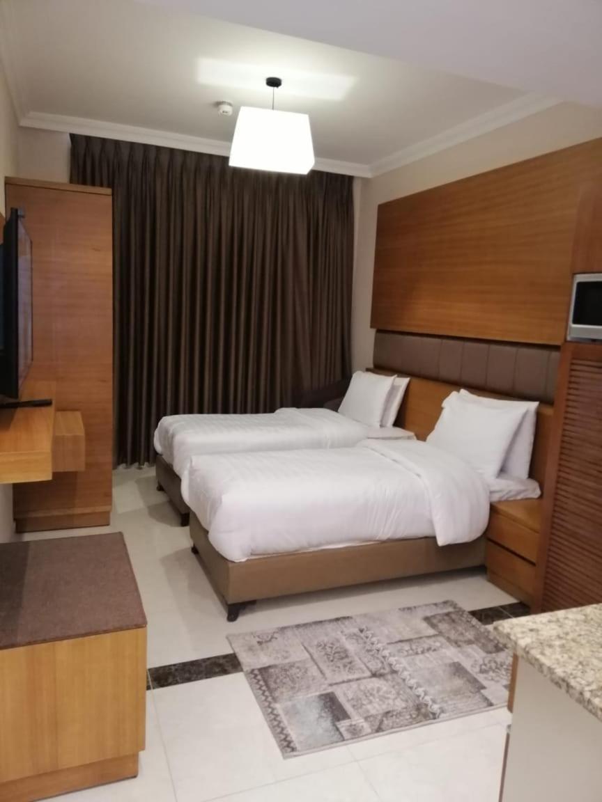 Big Ben Hotel Suites