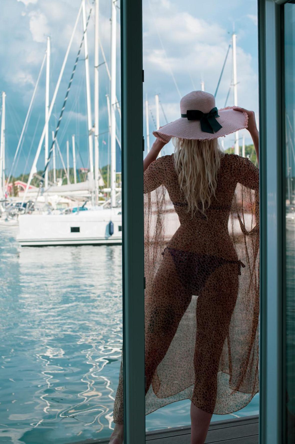 Floating Sea House Principessa view 4