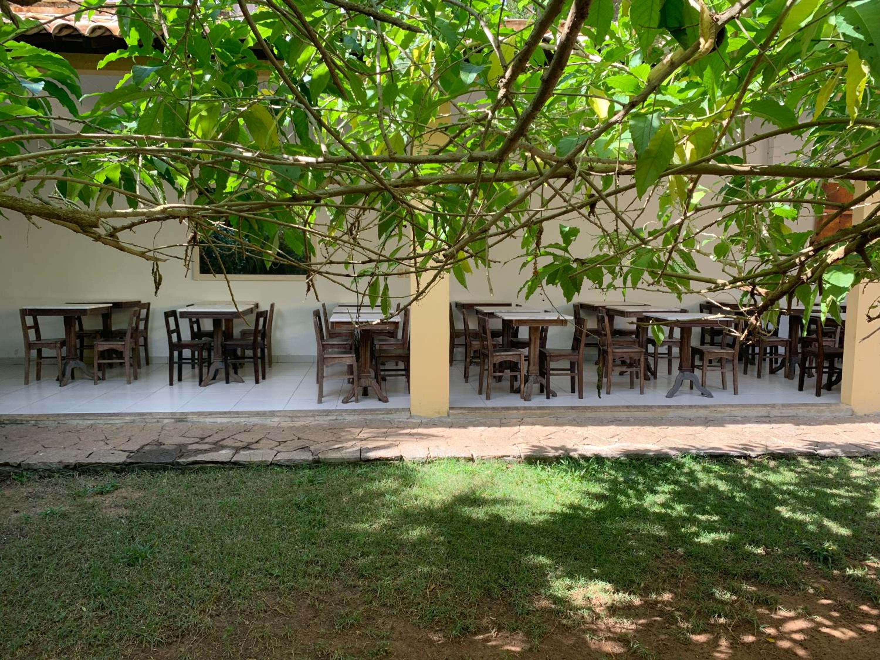 Praia da Ferradurinha Guest House