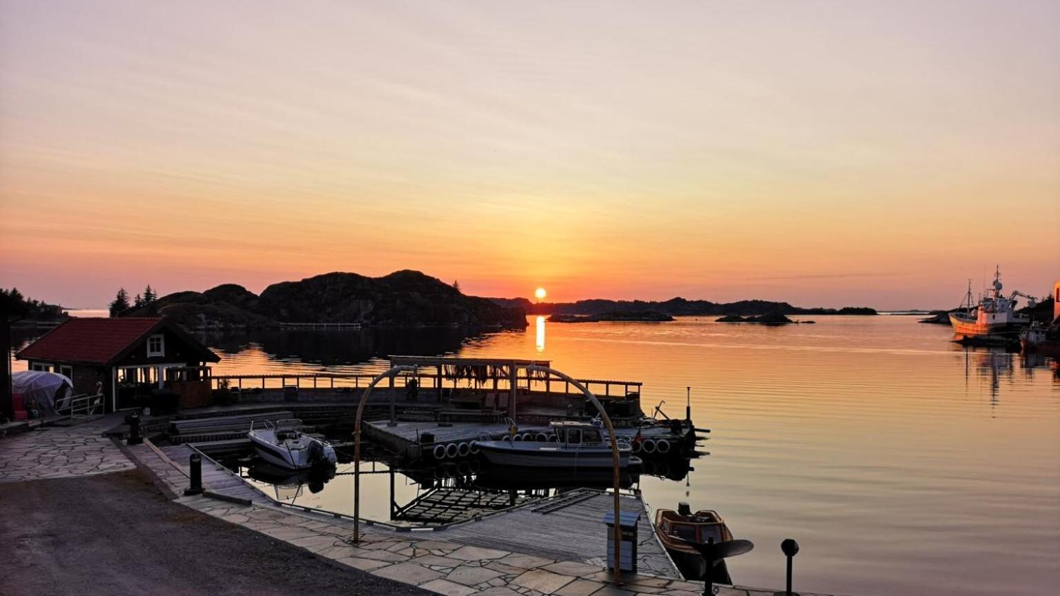 Kobbaneset Lars - Tett på havet - Bekkjarvik view 4