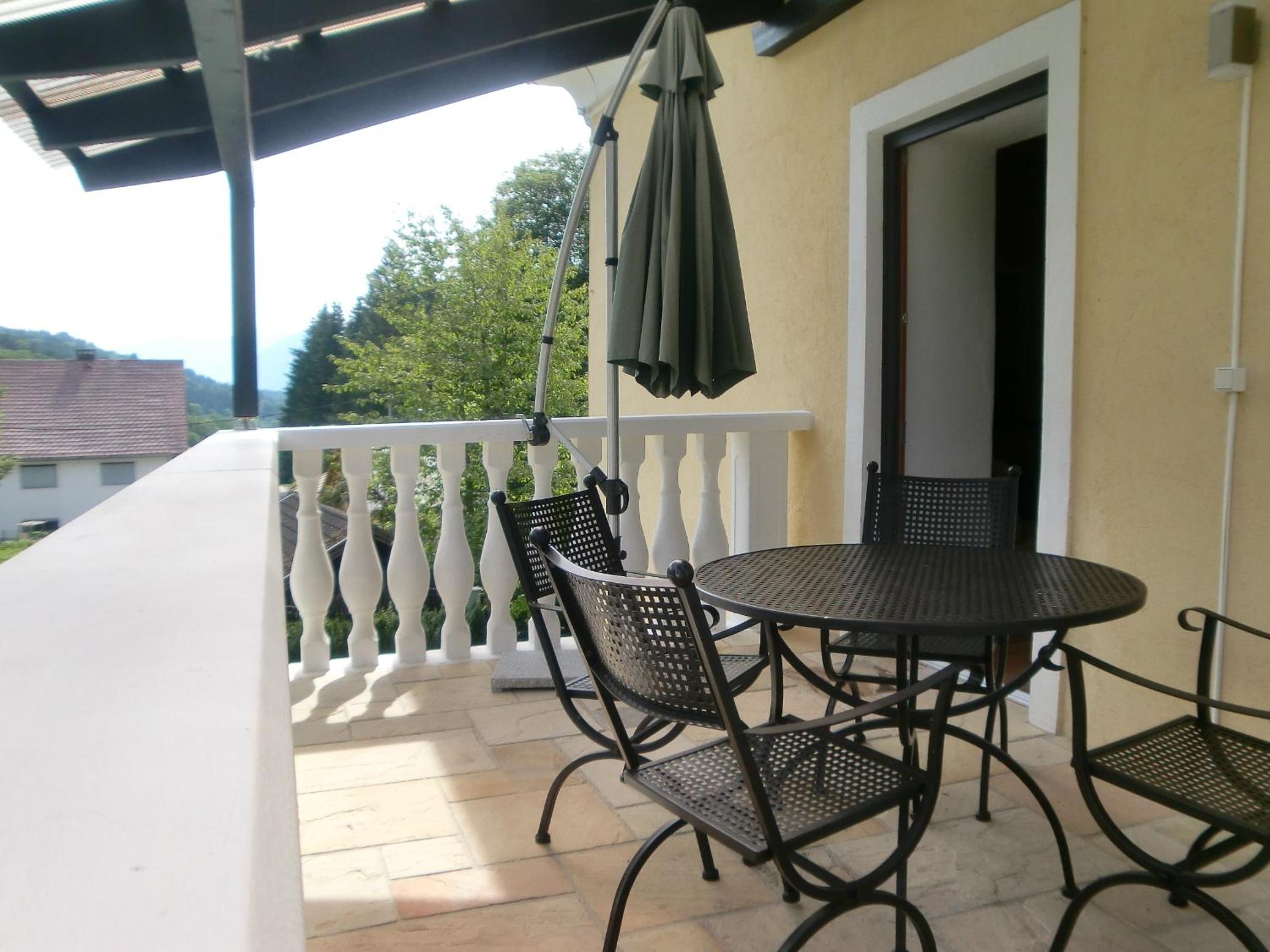 Garten- & Loggia-Appartement HERRENHAUS
