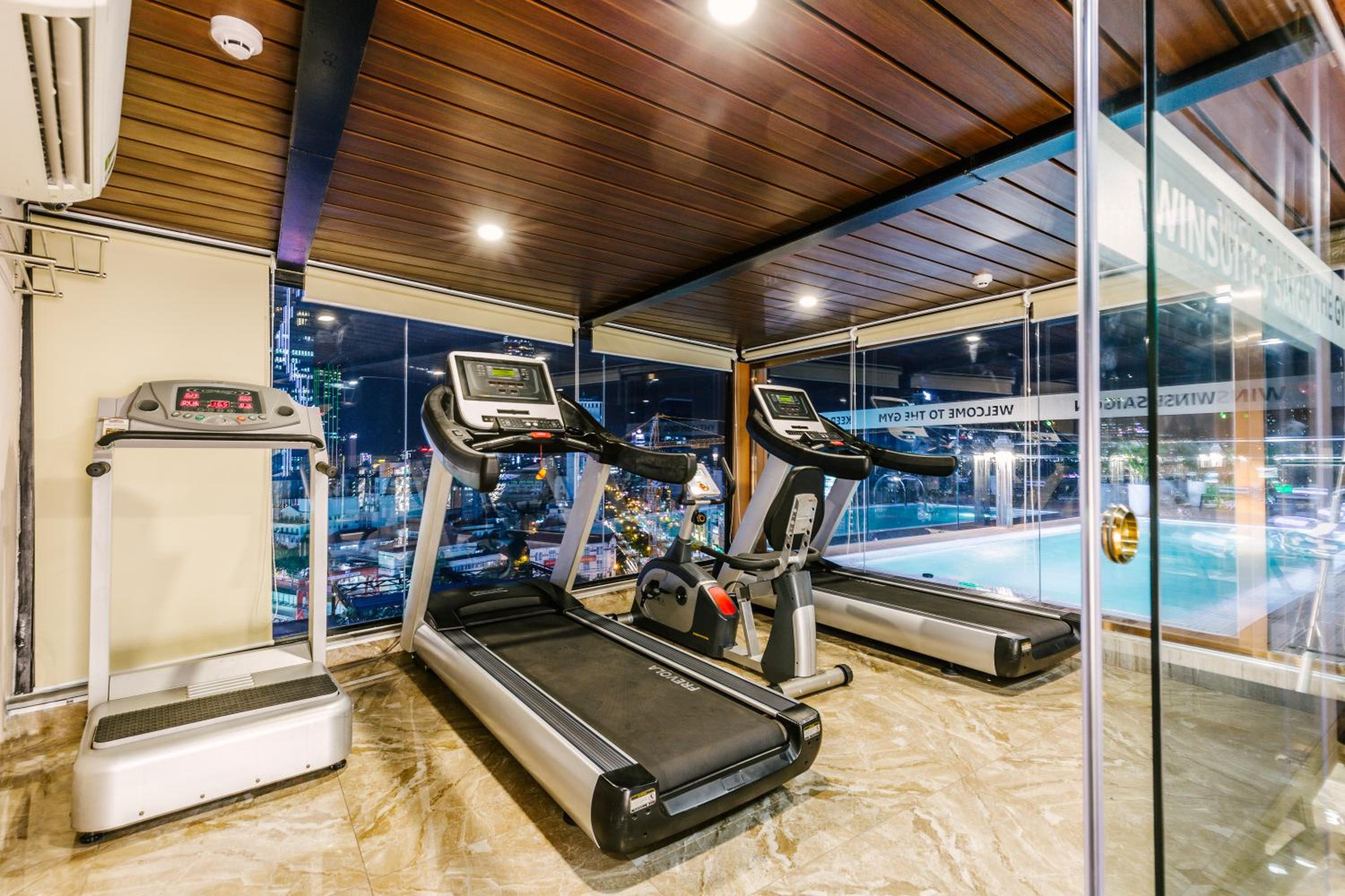 Winsuites Sai Gon Hotel 7