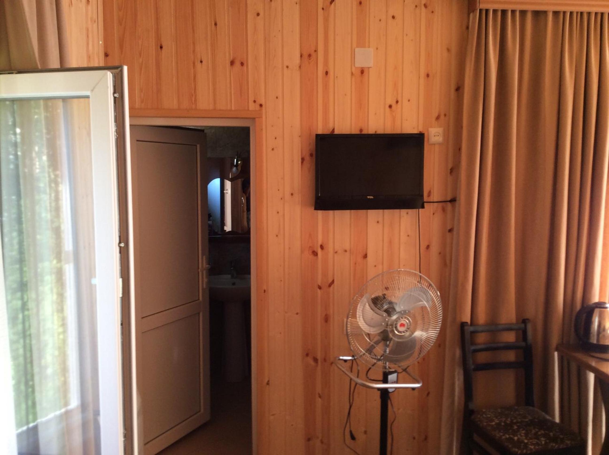 Photo 16
