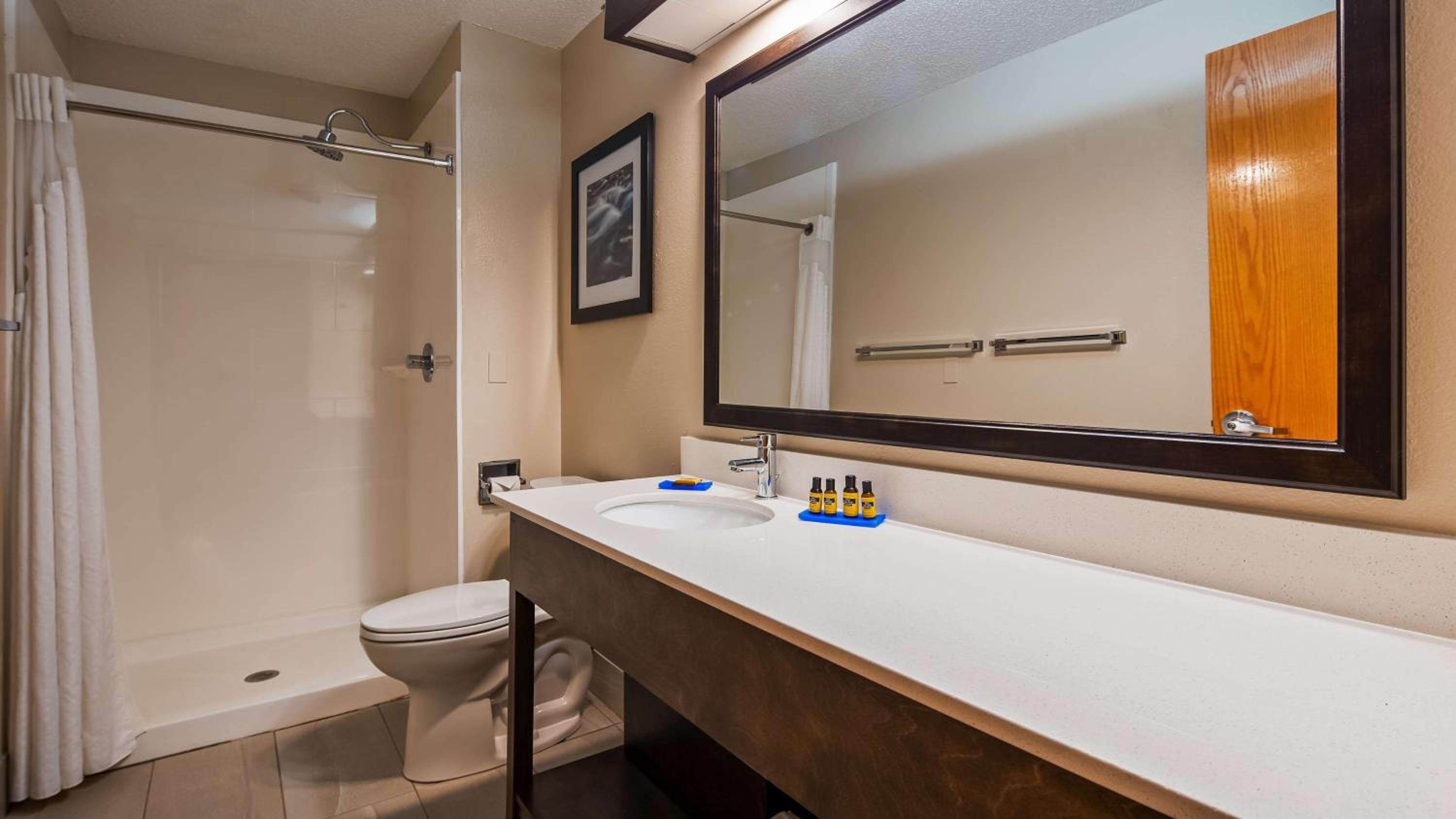 Best Western Plus Hudson I-94 - Property Image 10
