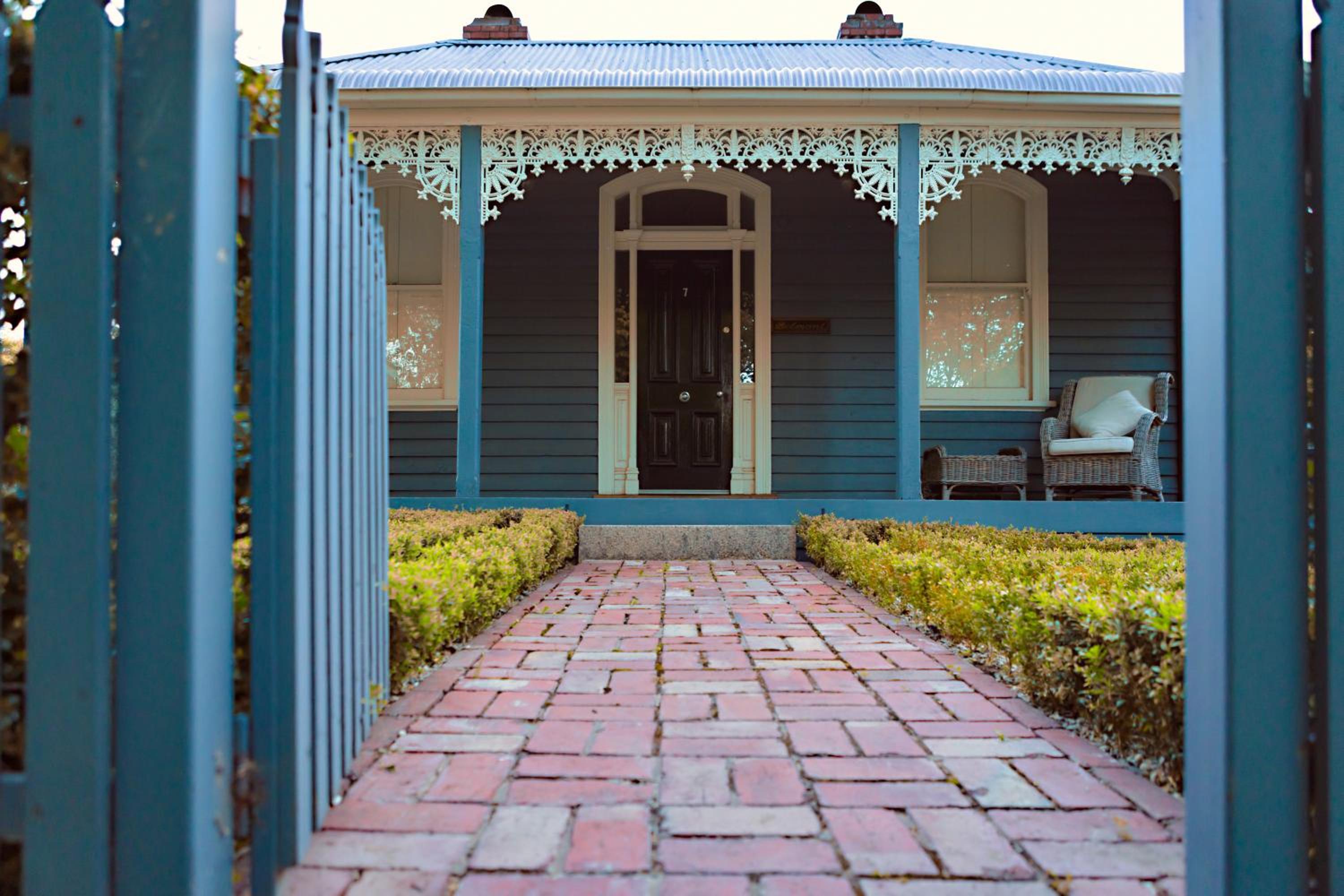 Belmont at Beechworth 2 bedrooms, 2 bathrooms, 2 couples