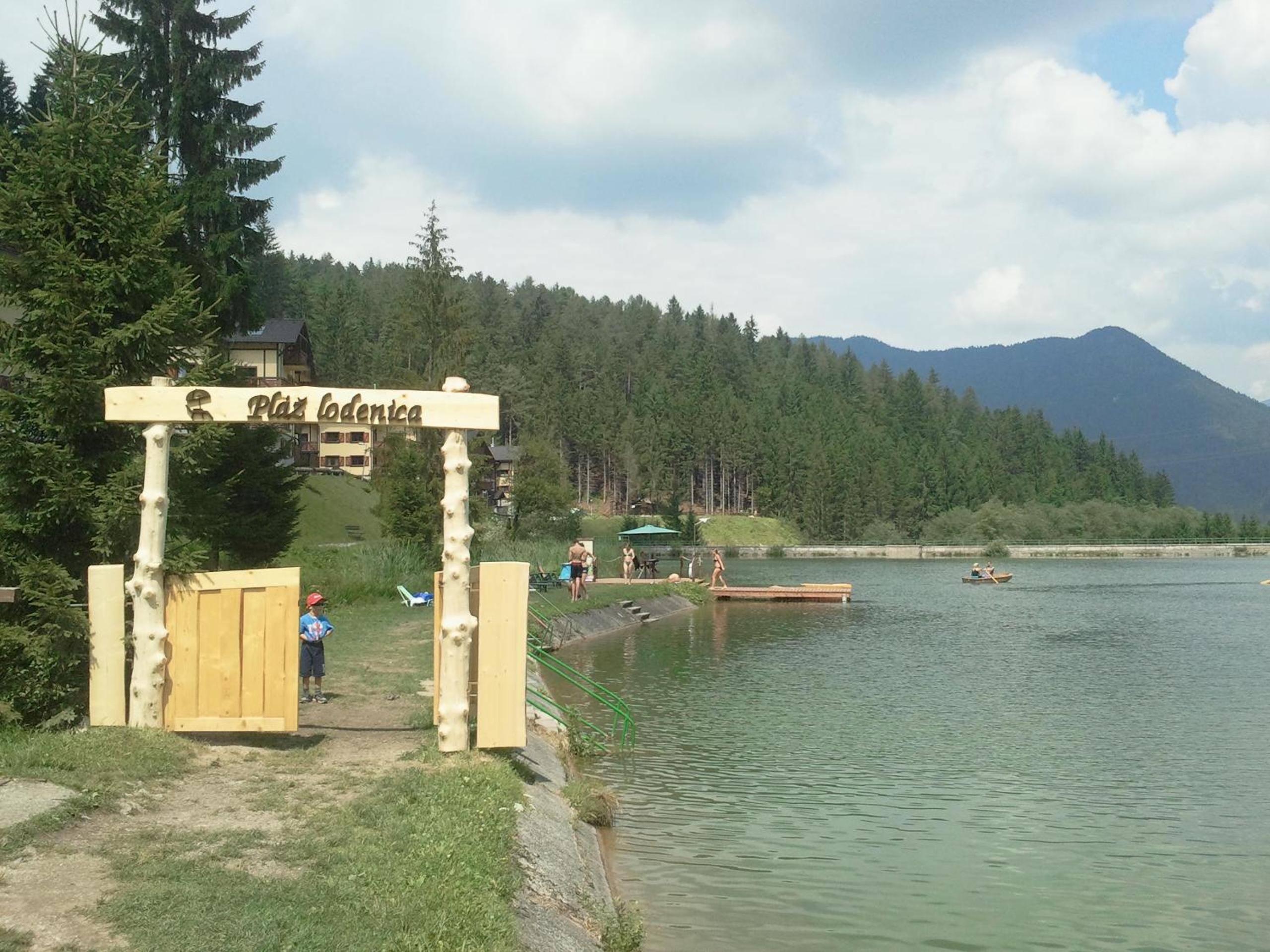 Apartmán pri jazere view 2